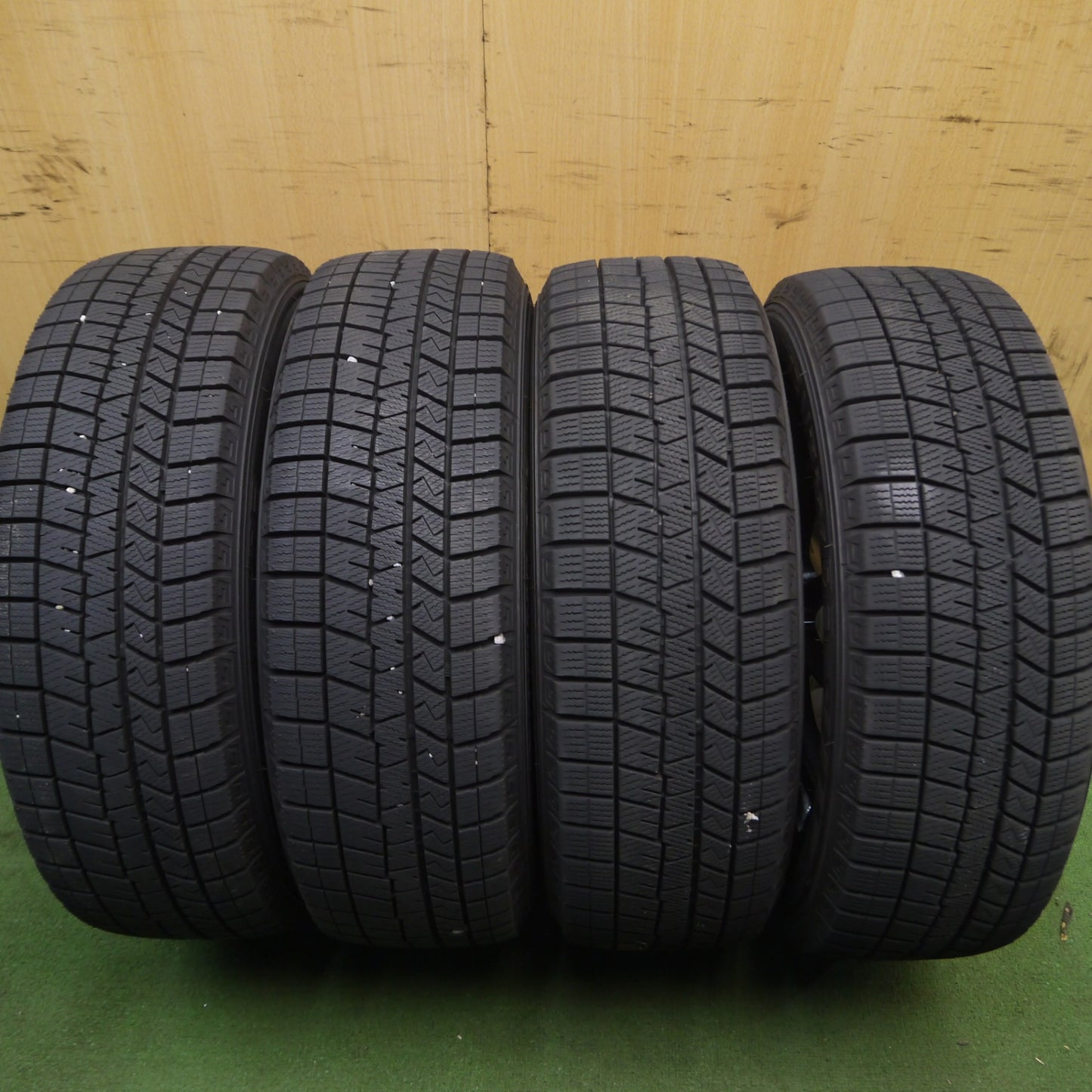 *送料無料* バリ溝！21年！キレイ！ほぼ10分★スタッドレス 185/60R15 ダンロップ ウインターマックス03 VELVA SPORTZ ヴェルヴァ 15インチ PCD100/4H★4040909Hス