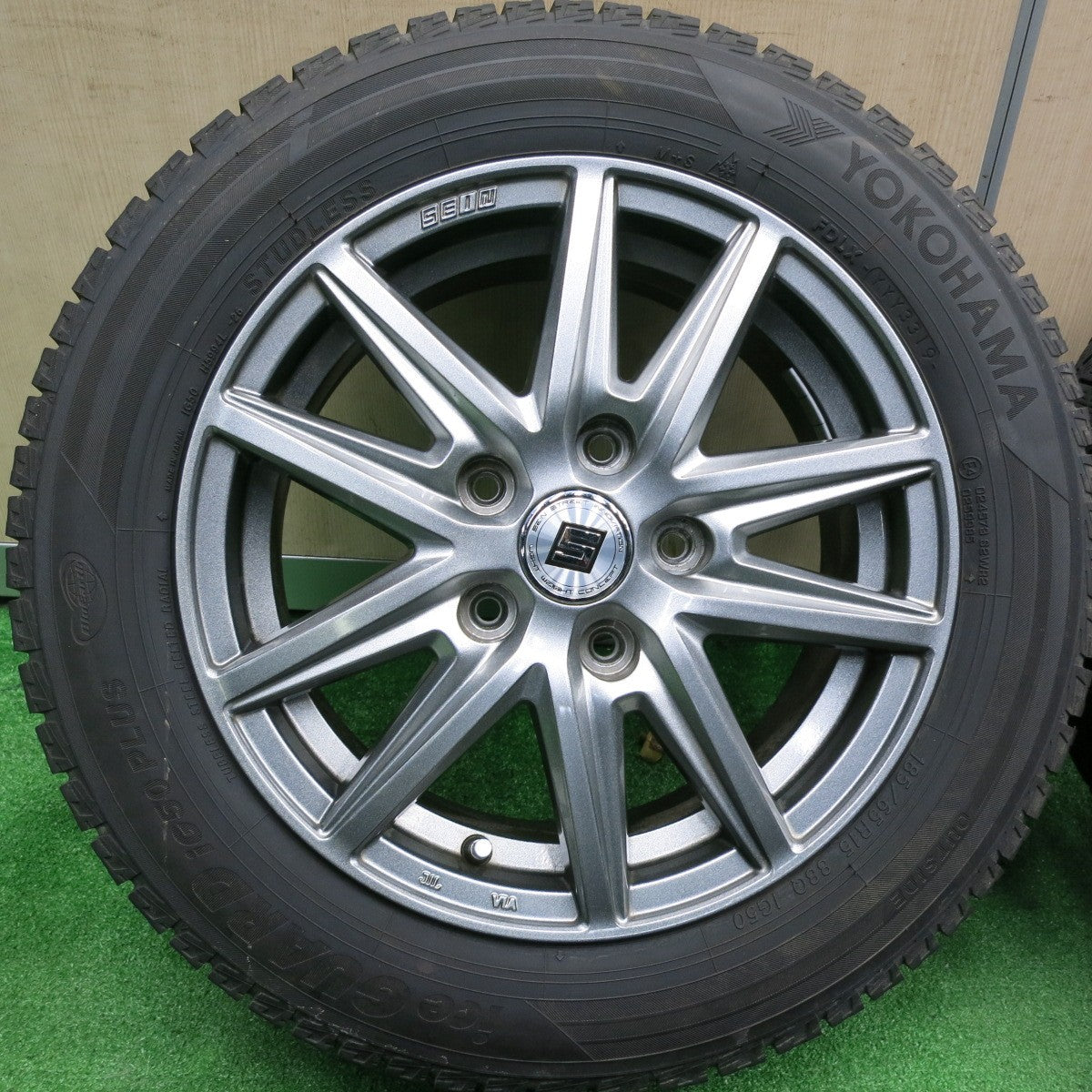 [送料無料] バリ溝！キレイ！9分★スタッドレス 185/65R15 ヨコハマ アイスガード iG50 プラス SEIN ザイン 15インチ PCD114.3/5H★4120803TNス