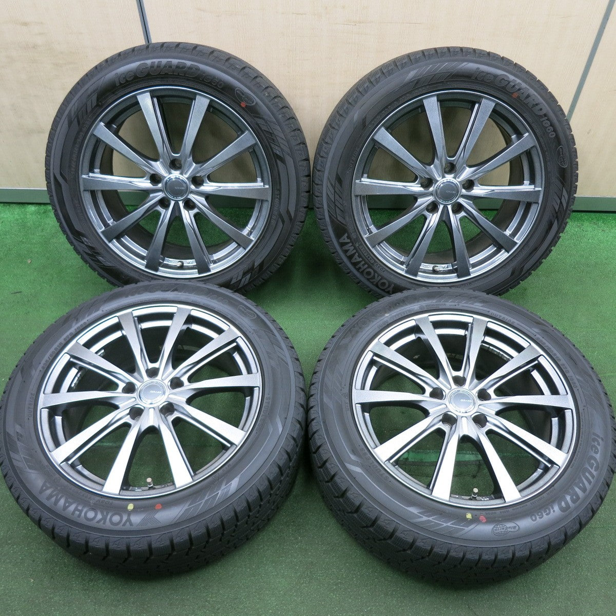 *送料無料* バリ溝！キレイ！ほぼ10分★スタッドレス 235/50R18 ヨコハマ アイスガード iG60 GRASS グラス 18インチ PCD114.3/5H★4060104HAス