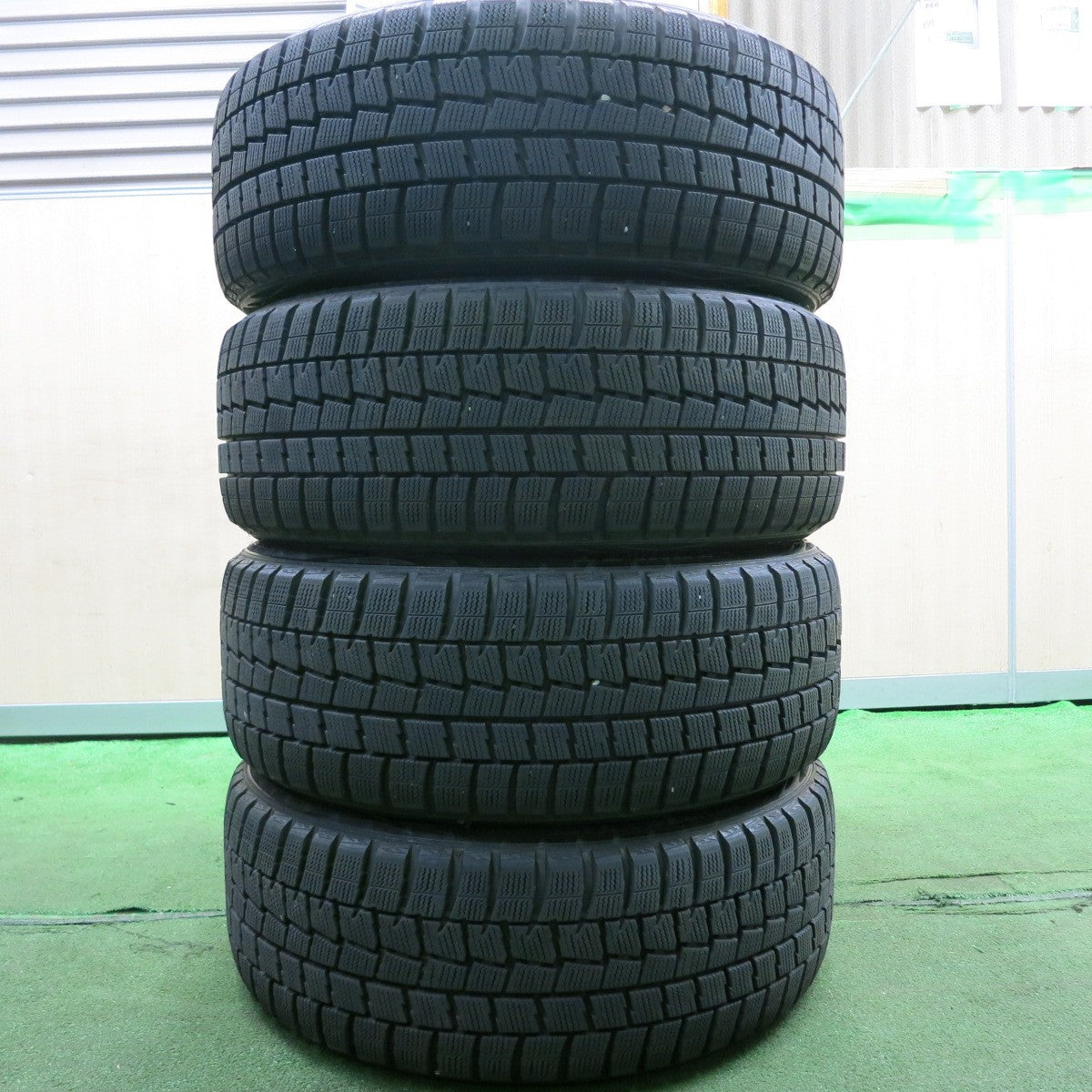 *送料無料* バリ溝！9.5分★ワーゲン等 EUROTECH 225/40R18 スタッドレス ダンロップ ウインターマックス WM01 ユーロテック PCD112/5H★4062502HAス