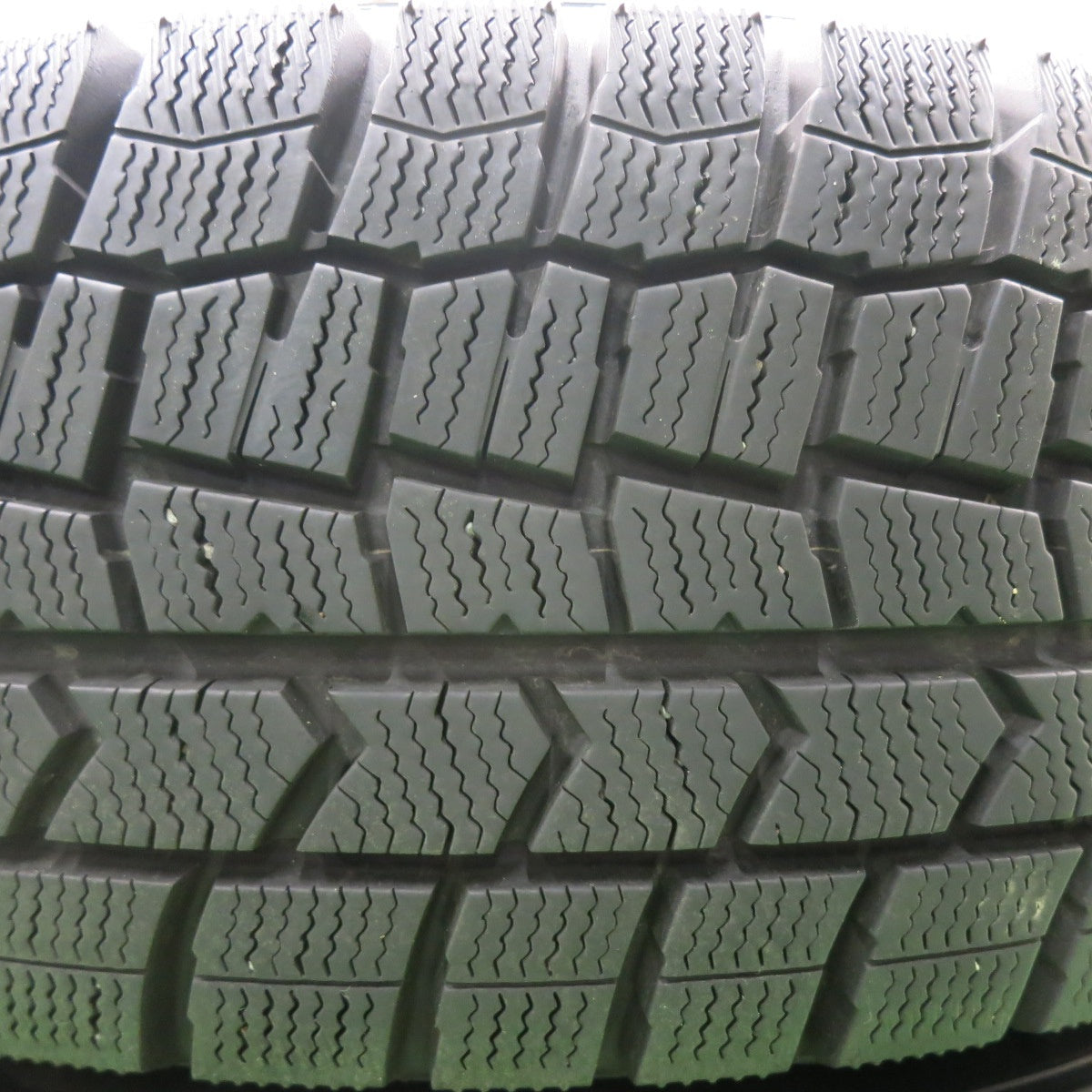 [送料無料] バリ溝！20年！9.5分★スタッドレス 195/65R16 ダンロップ ウインターマックス WM02 NOVARIS ROHGUE CB ノヴァリス ローグ PCD100/4H★4100202HAス