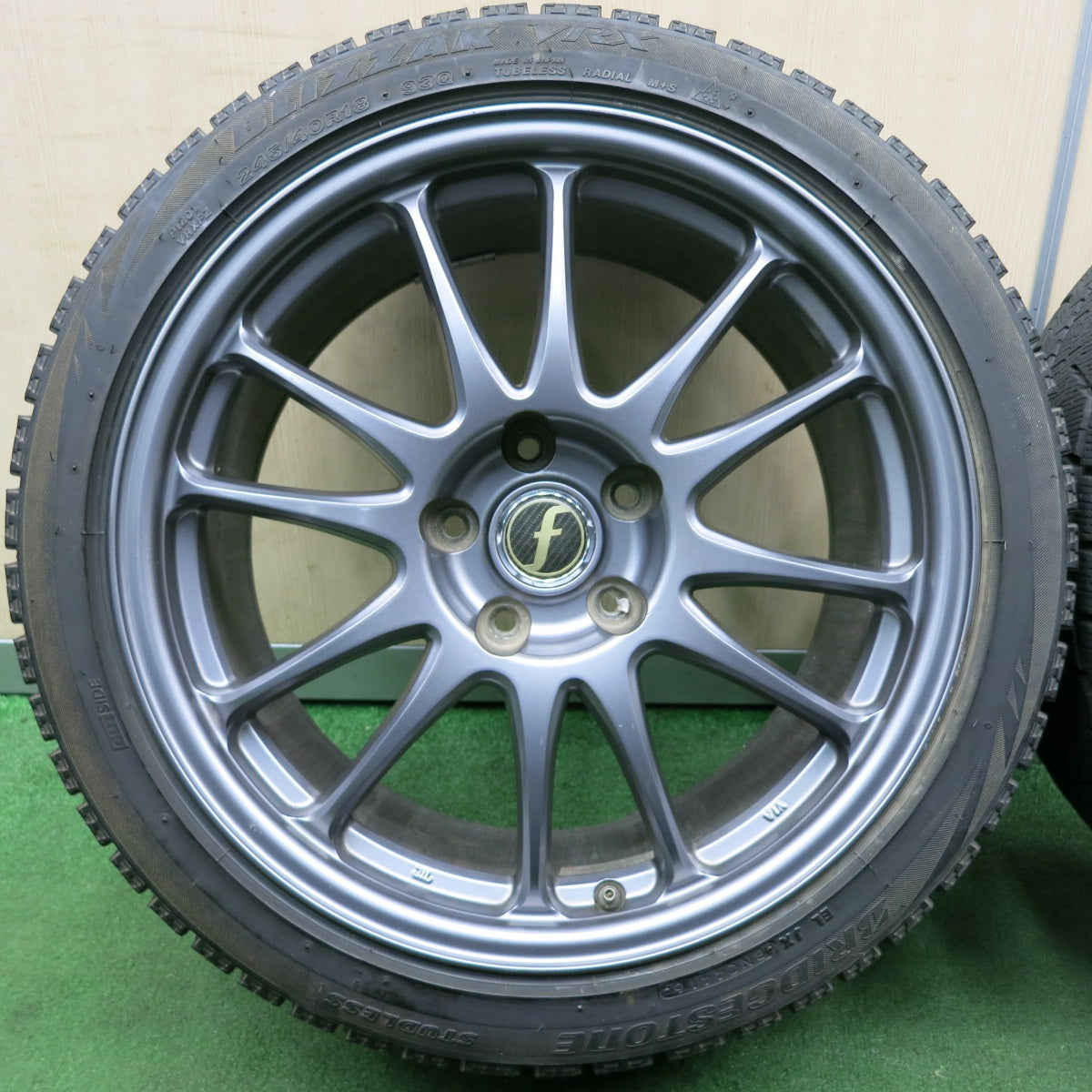 *送料無料* バリ溝！8.5分★スタッドレス 245/40R18 ブリヂストン ブリザック VRX 社外 アルミ 18インチ PCD114.3/5H★4050902NJス