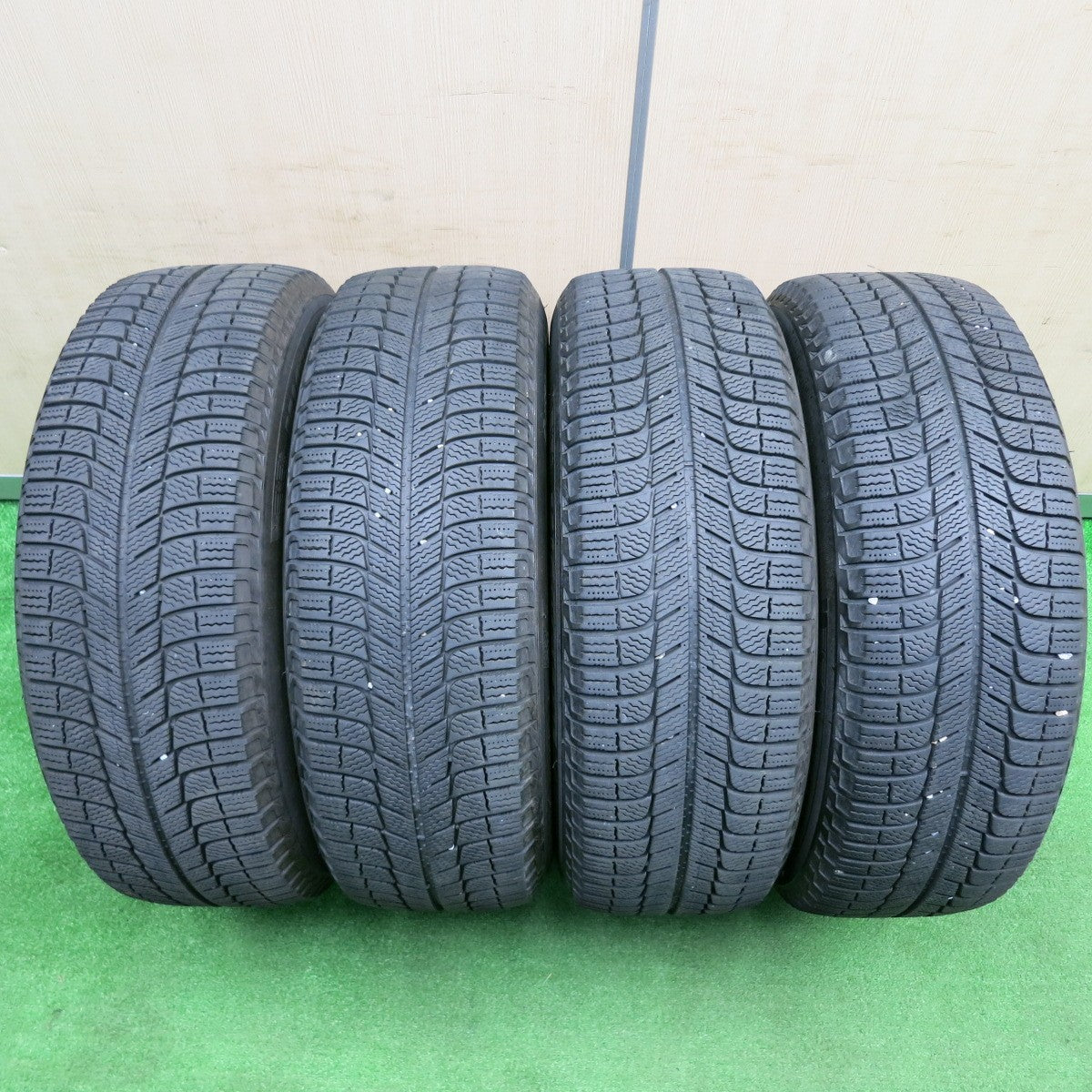 [送料無料] キレイ★トヨタ ヴァンガード 純正 225/65R17 スタッドレス ミシュラン X-ICE3+ 17インチ PCD114.3/5H★4120807TNス