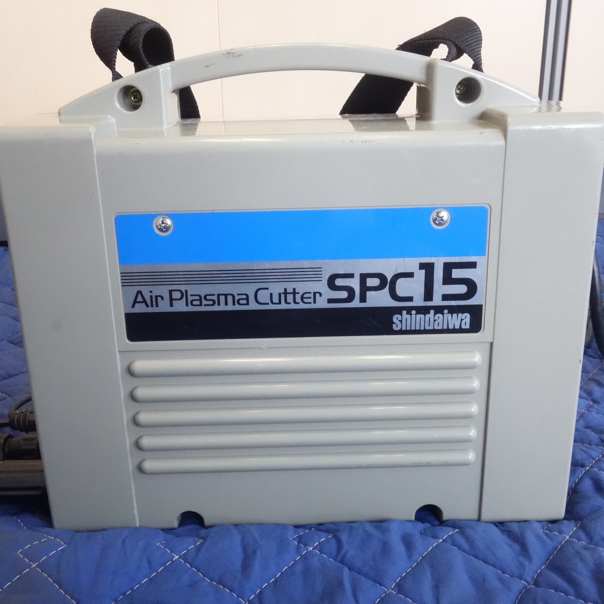 [送料無料] ☆新ダイワ エア プラズマ 切断機 SPC15-C コンプレッサー内蔵型 エアー プラズマカッター 現状品☆