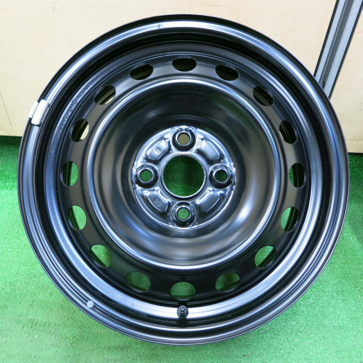 *送料無料* 新車外し★トヨタ ヤリス 純正 スチール ホイール 15インチ J15×6J PCD100/4H★4050204イホ