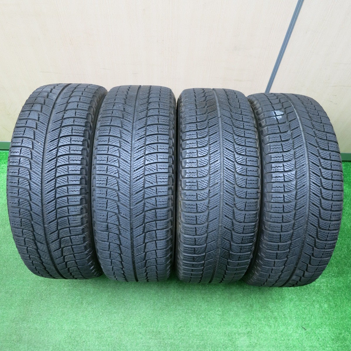 [送料無料] バリ溝！キレイ！8.5分★アウディ 等 Team Sparco CRIMSON ENKEI 205/55R16 スタッドレス ミシュラン X-ICE XI3 16インチ PCD112/5H★4121302NJス