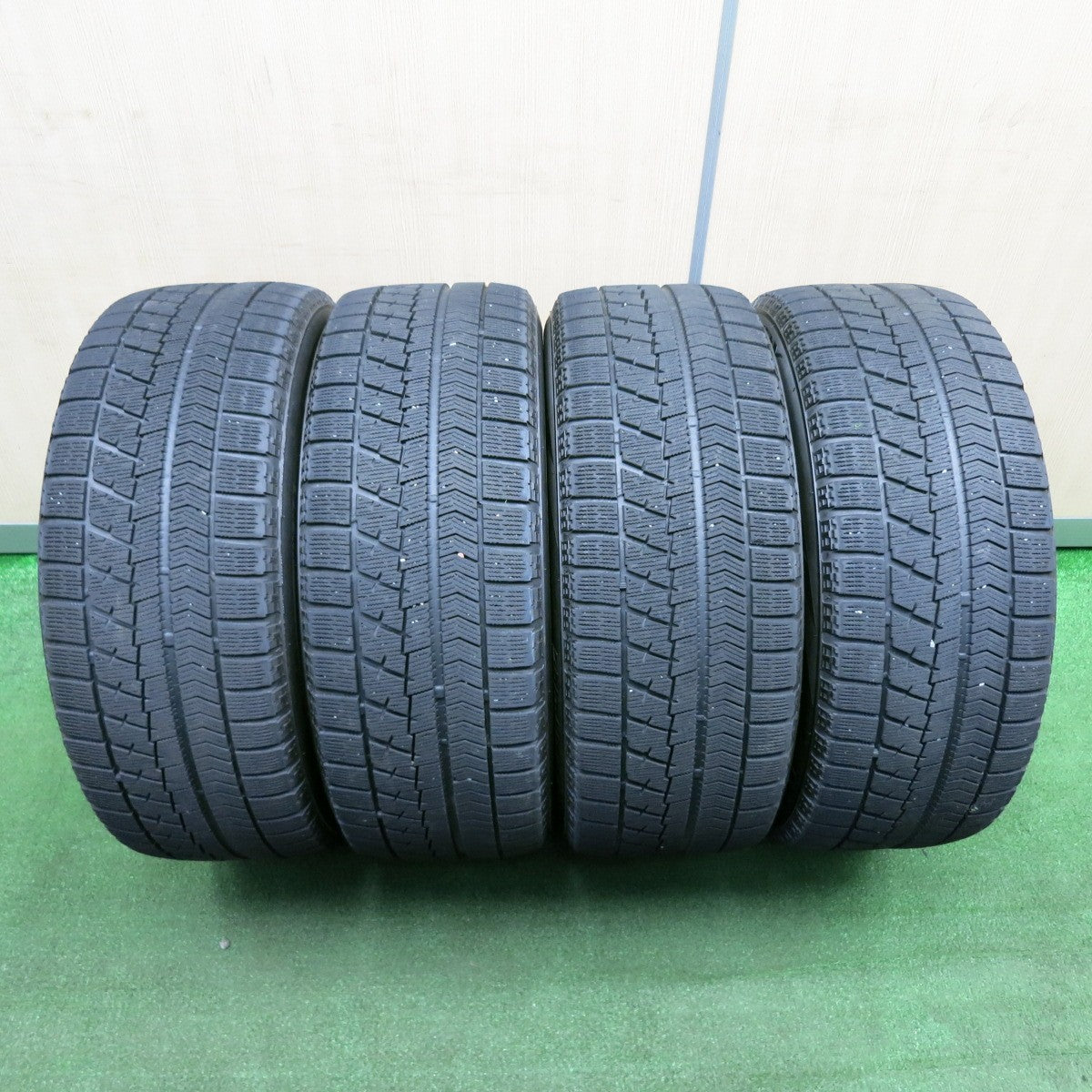 *送料無料* 4本価格★ワーゲン 等 AGA 205/55R16 スタッドレス ブリヂストン ブリザック VRX 16インチ PCD112/5H★4040908TNス