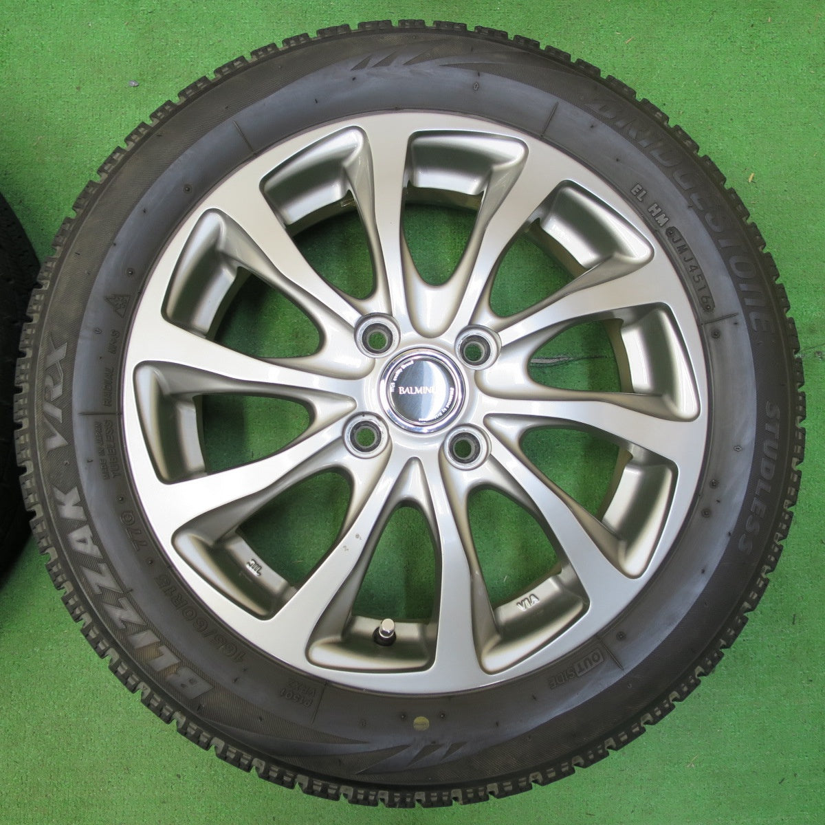 *送料無料* キレイ★スタッドレス 165/60R15 ブリヂストン ブリザック VRX BALMINUM バルミナ 15インチ PCD100/4H★4071803イス