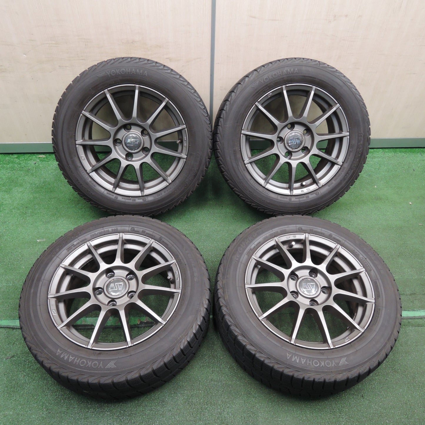 *送料無料* 4本価格★MINI ミニ 等 MSW O・Z 205/60R16 スタッドレス ヨコハマ アイスガード iG30 OZ PCD120/5H★4031805TNス