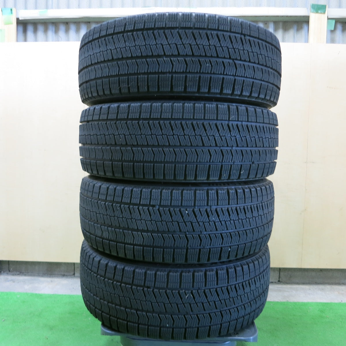 *送料無料* バリ溝！9.5分★スタッドレス ENKEI RSM9 225/45R18 ブリヂストン ブリザック VRX2 エンケイ 18インチ PCD114.3/5H★4070301ナス