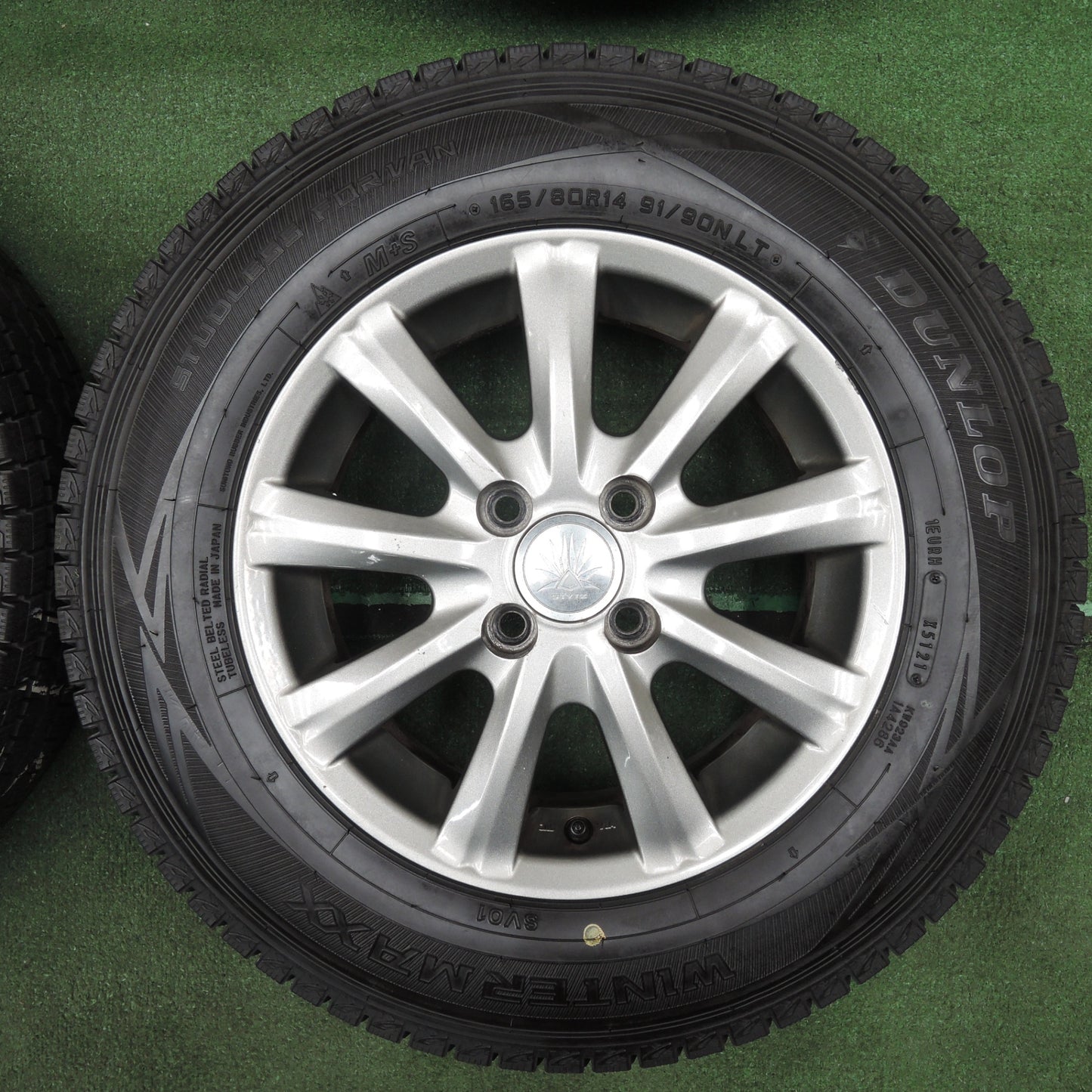 *送料無料* 超バリ溝！21年！ほぼ10分★スタッドレス 165/80R14 91/90N ダンロップ ウインターマックス SV01 STYTZ PCD100/4H★4031408TNス