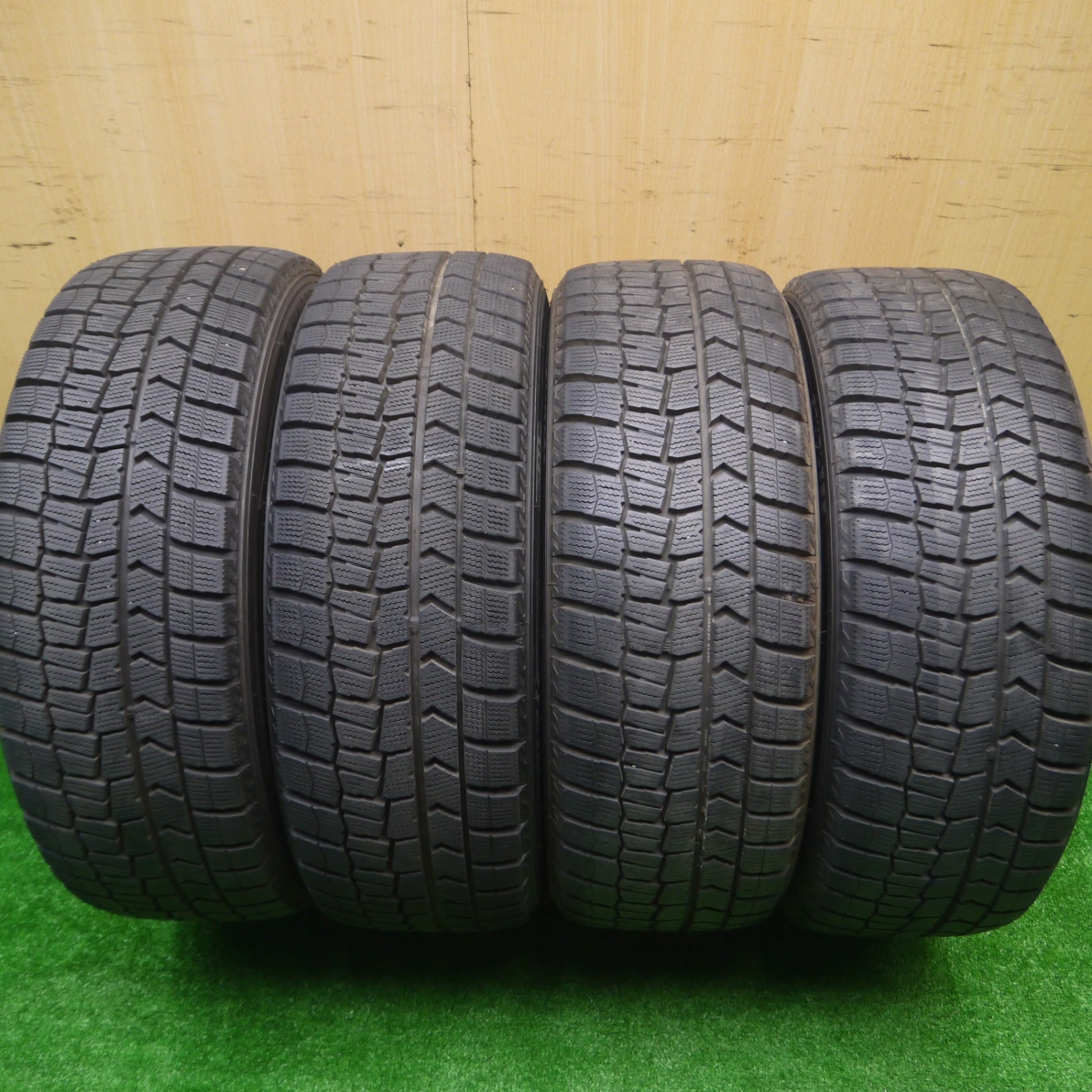 送料無料* バリ溝！20年！9.5分以上☆トヨタ 50系 プリウス ツーリング 純正 215/45R17 スタッドレス ダンロップ ウイン |  名古屋/岐阜の中古カー用品・工具の買取/販売ならガレージゲット