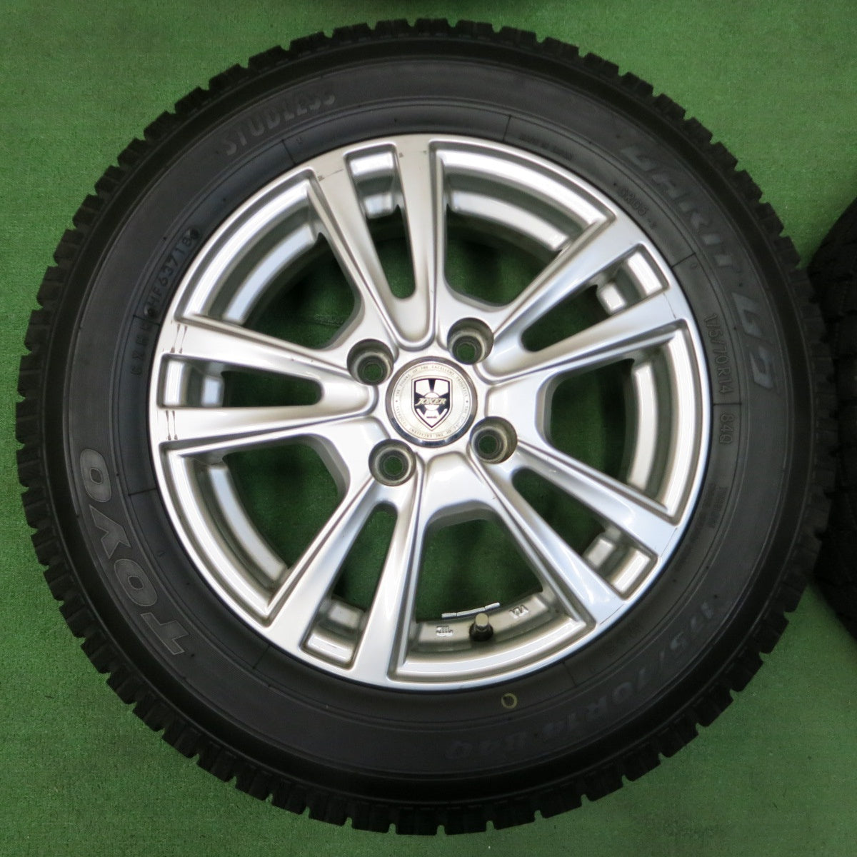 *送料無料* 超バリ溝！ほぼ10分★スタッドレス 175/70R14 トーヨー ガリット G5 JOKER weds ジョーカー 14インチ PCD100/4H★4051410イス