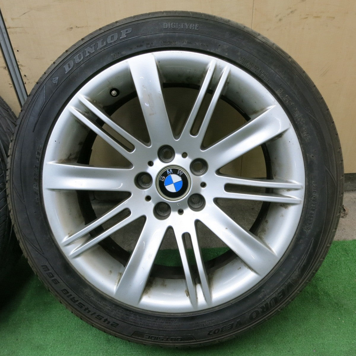 *送料無料* バリ溝！8.5分★BMW E63 E64 6シリーズ 純正 245/45R18 ダンロップ VEURO VE302 18インチ PCD120/5H★4091401ナノ