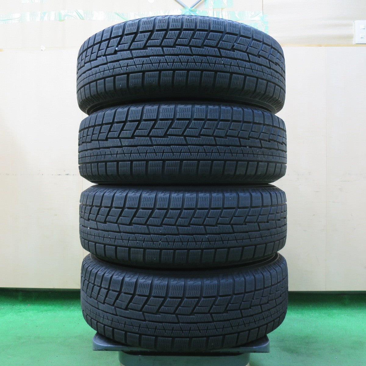 *送料無料* バリ溝！22年！キレイ！9分★スタッドレス 195/65R15 ヨコハマ アイスガード iG60 TEAD テッド 15インチ PCD114.3/5H★4082902イス