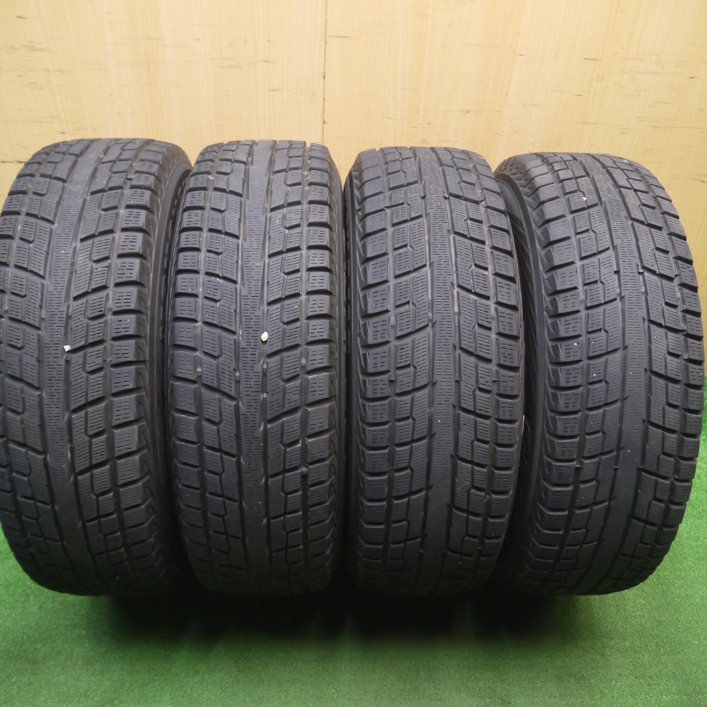 [送料無料] キレイ★フォレスター 等 LOXARNY SPORT 215/70R16 スタッドレス ヨコハマ ジオランダー i/T-S ロクサーニ 16インチ PCD100/5H★4121107Hス