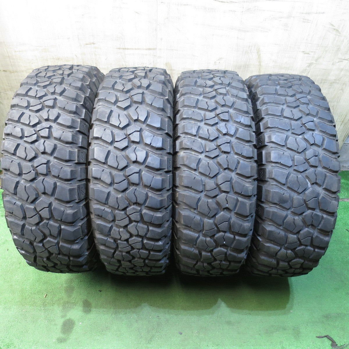 送料無料* キレイ☆ジープ ラングラーアンリミテッド ルビコン 純正 255/75R17 BFグッドリッチ Mud-Terrain T/A |  名古屋/岐阜の中古カー用品・工具の買取/販売ならガレージゲット
