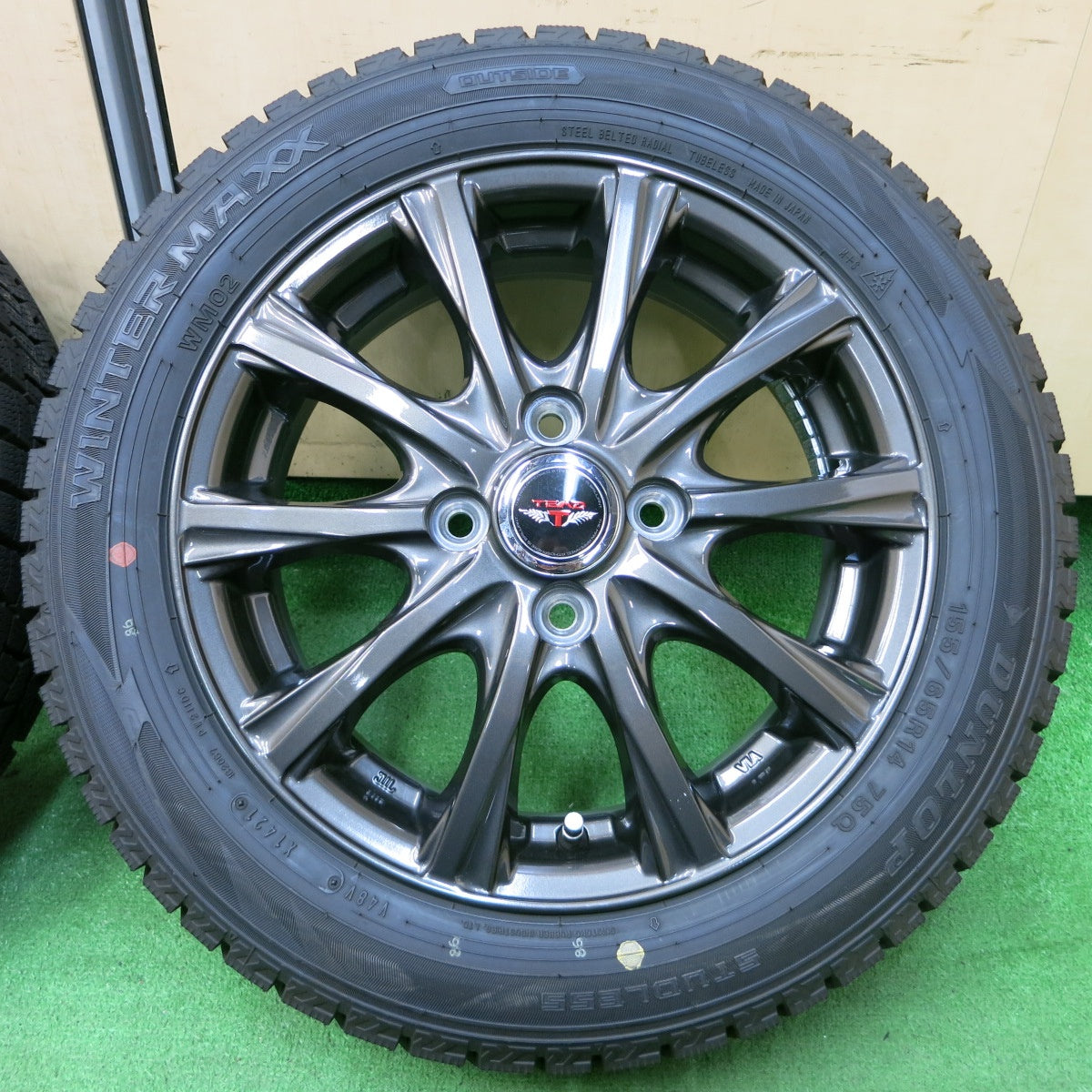 *送料無料* バリ溝！21年！キレイ！ほぼ10分★スタッドレス 155/65R14 ダンロップ ウインターマックス WM02 TEAD テッド 14インチ PCD100/4H★4051610イス