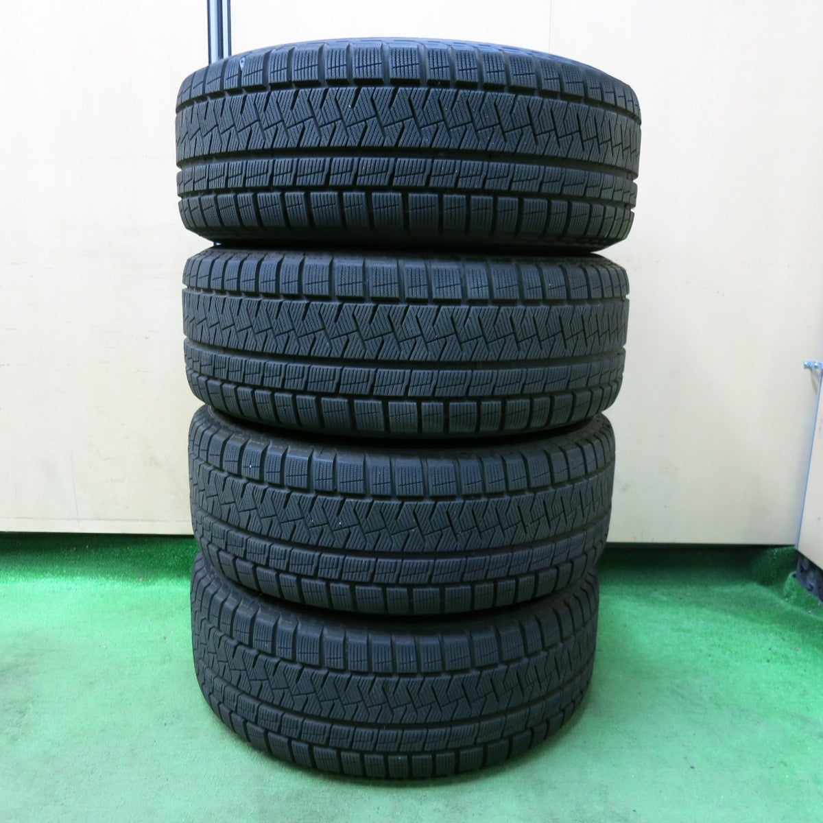 [送料無料] バリ溝！キレイ！9.5分以上★トヨタ 130系 マークX 純正 215/60R16 スタッドレス ピレリ アイスアシンメトリコ プラス 16インチ PCD114.3/5H★4120409SYス