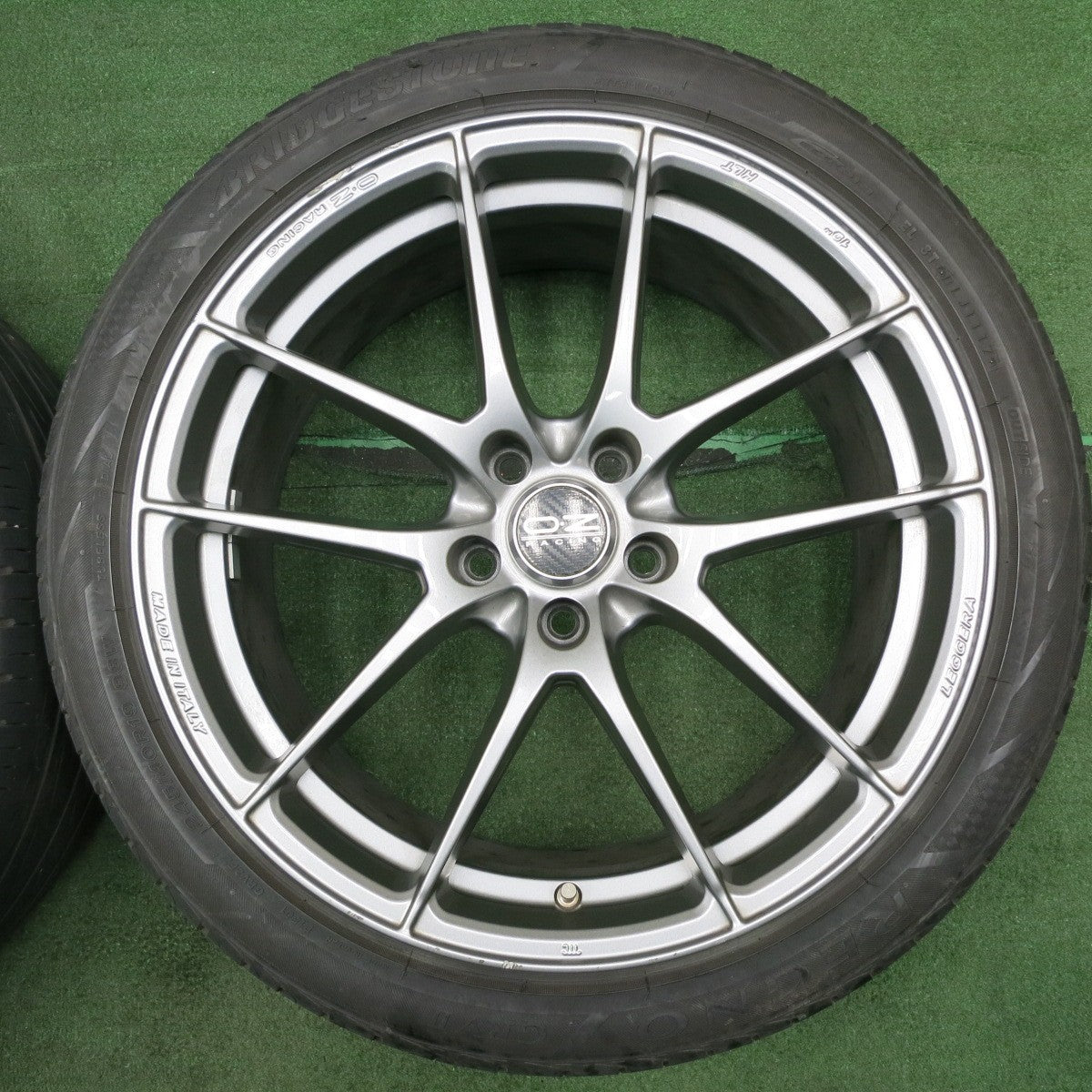 *送料無料* キレイ★O・Z RACING 245/40R19 ブリヂストン レグノ GRV2 OZレーシング 19インチ PCD114.3/5H★4051104NJノ