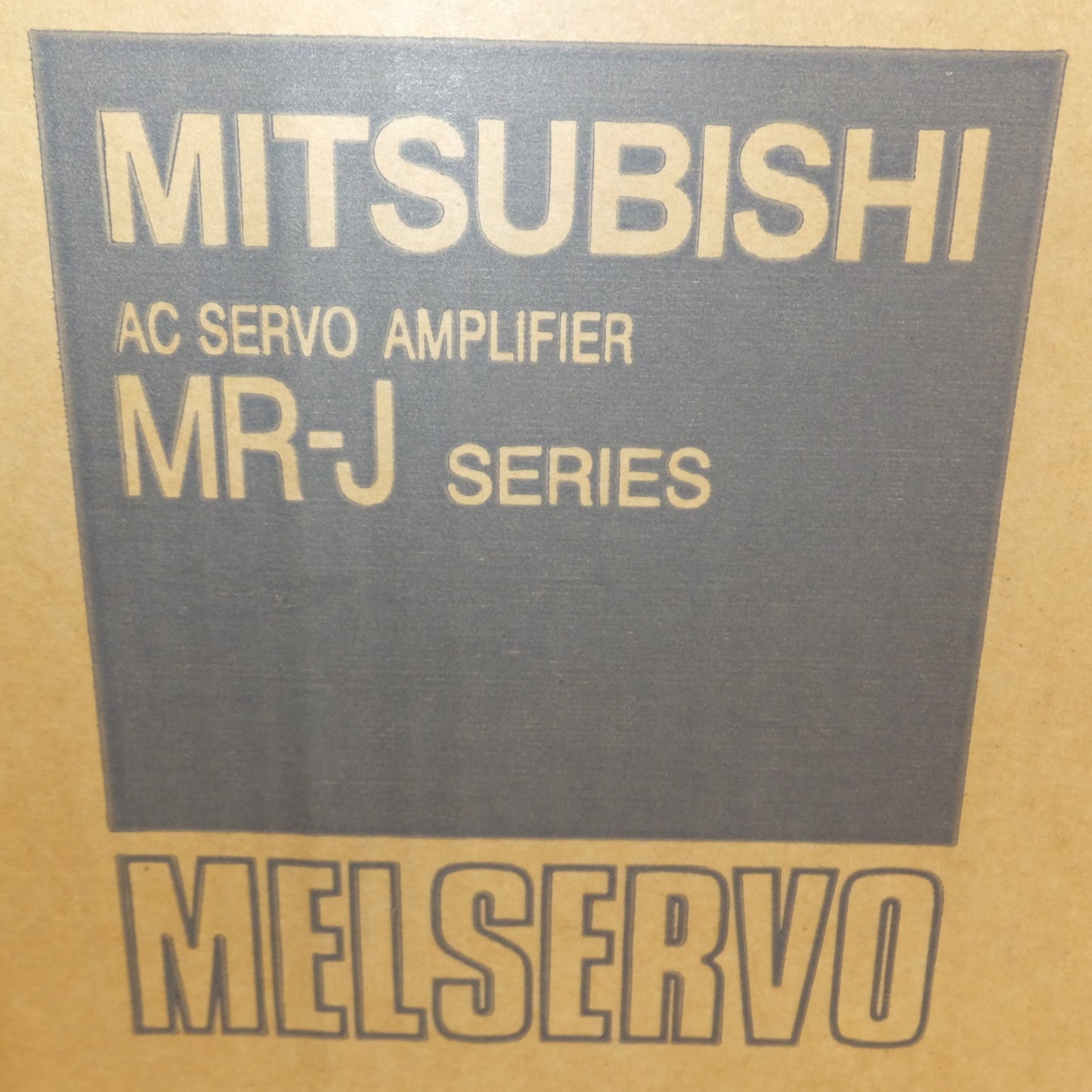 [送料無料] 未使用★三菱 MITSUBISHI サーボアンプ AC SERVO AMPLIFIER MR-J SERIES MR-J2S-500A★