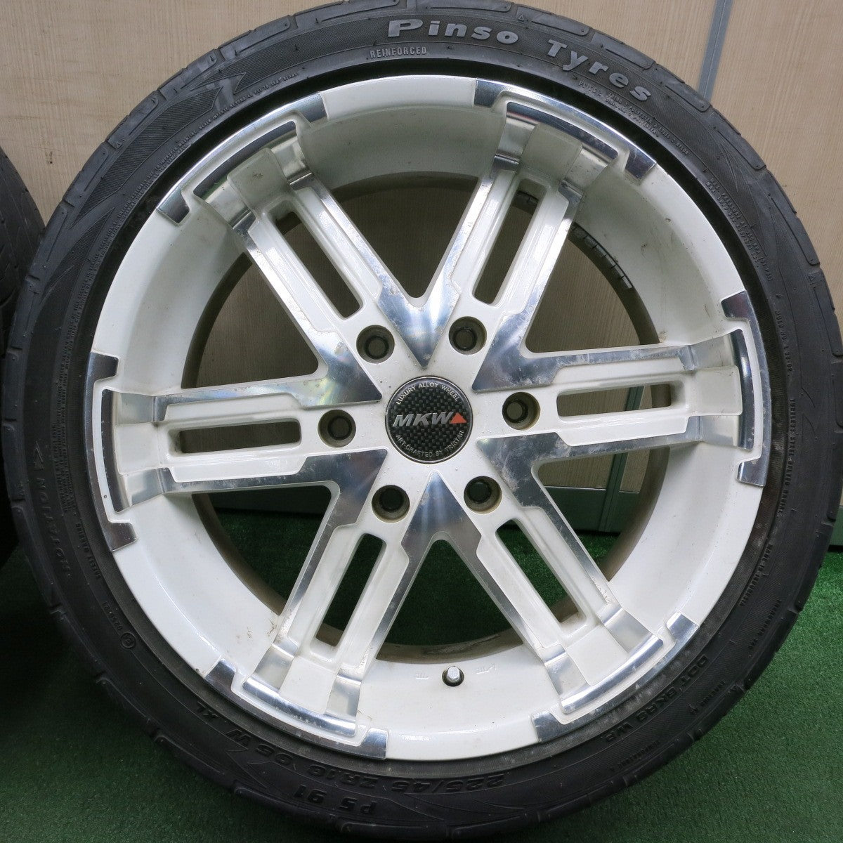 *送料無料* 4本価格★MKW TRISTAR 225/45R18 ピンソ PS91 サニトラック フォーカス 9000 トライスター 18インチ PCD139.7/6H★4042703HAノ