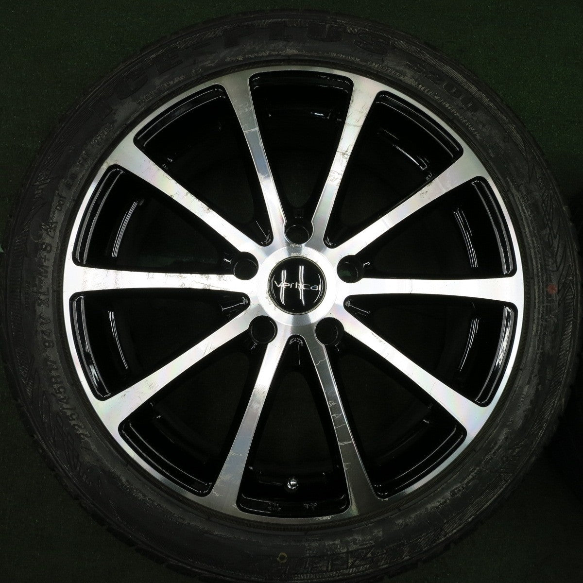 *送料無料* バリ溝！8.5分★スタッドレス 225/45R17 ジーテックス ICE-PLUS Vertical 17インチ PCD114.3/5H★4050307NJス