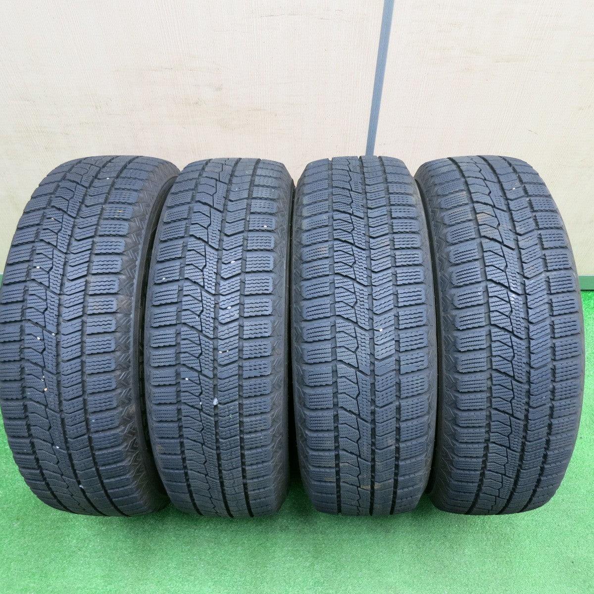 [送料無料] バリ溝！21年！キレイ！8.5分★スタッドレス 195/65R15 トーヨー オブザーブ GIZ2 WAREN ヴァーレン 15インチ PCD114.3/5H★4122004TNス