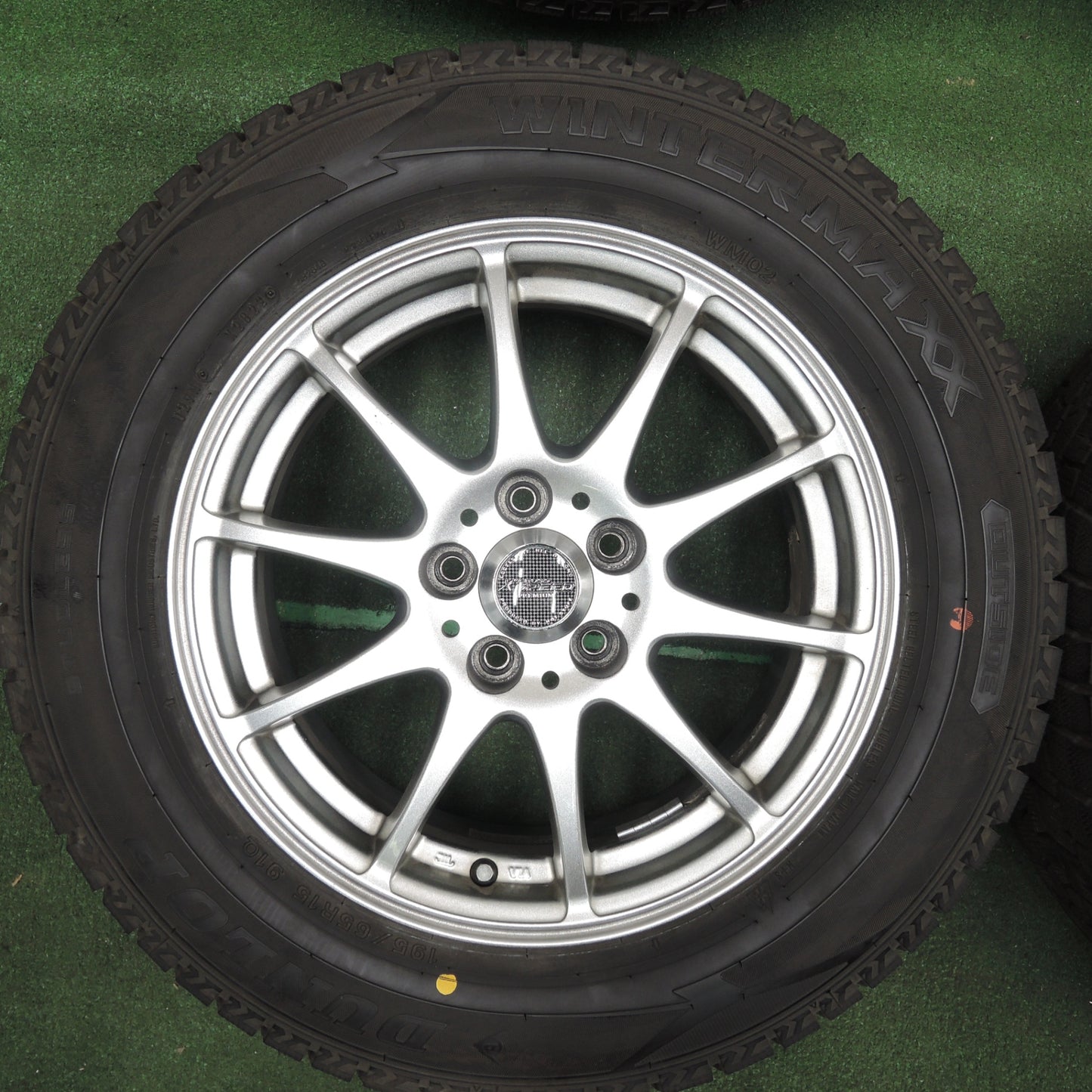 *送料無料* バリ溝！22年！キレイ！ほぼ10分★スタッドレス 195/65R15 ダンロップ ウインターマックス WM02 CROSS SPEED PCD100/5H★4030706TNス