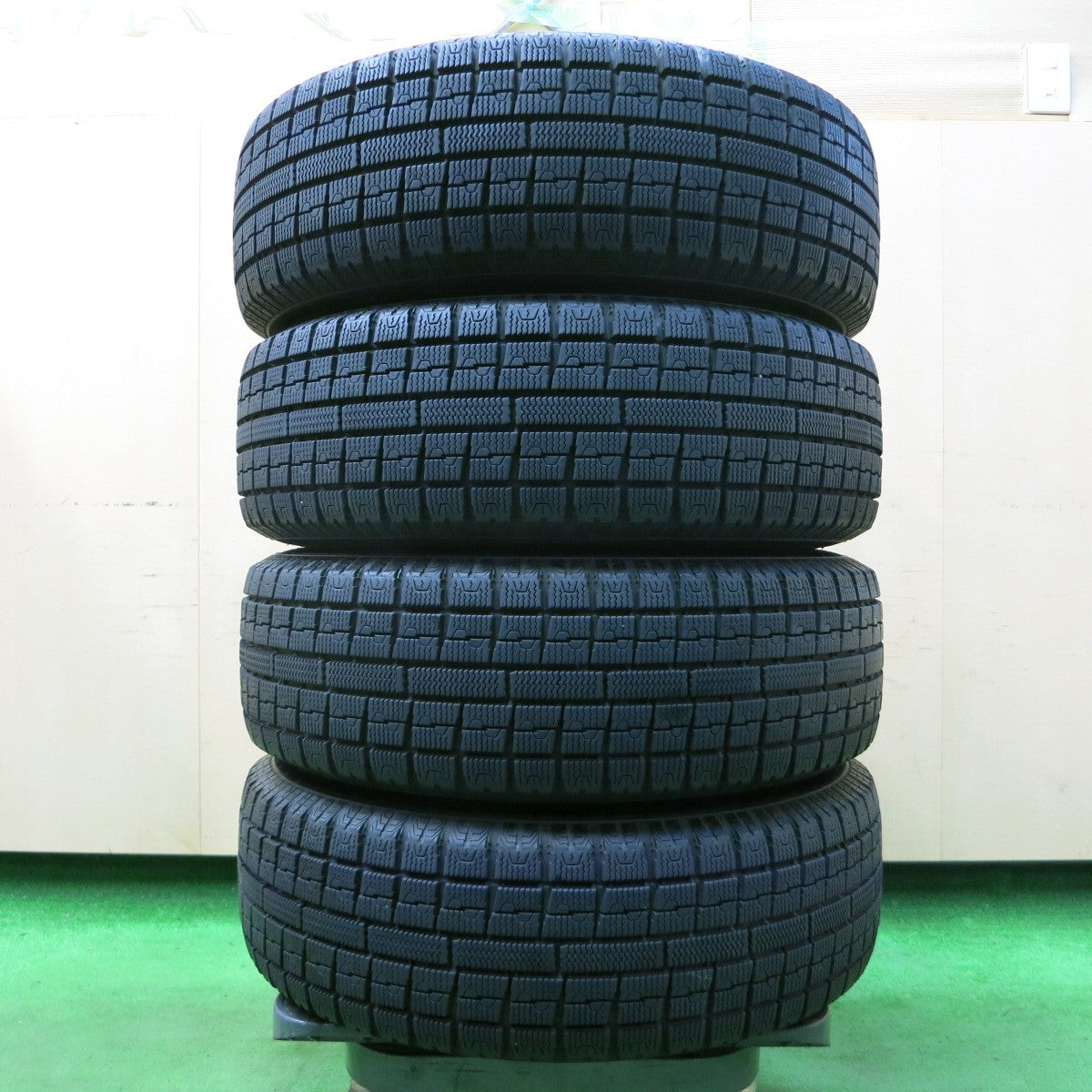 *送料無料* バリ溝！キレイ！9.5分★スタッドレス 185/70R14 トーヨー ガリット G5 NEXTA ネクスタ 14インチ  PCD100/4H★4052402イス