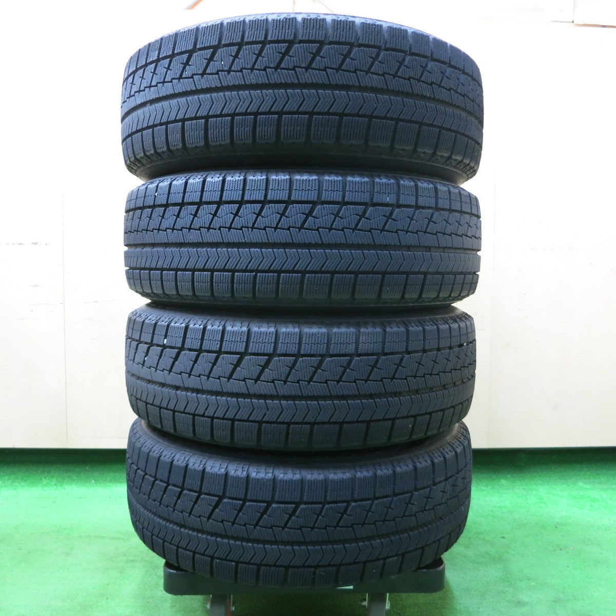 *送料無料* バリ溝！20年！キレイ！8.5分★スタッドレス 195/65R15 ブリヂストン ブリザック VRX MANARAY SPORT マナレイ PCD114.3/5H★4052806イス