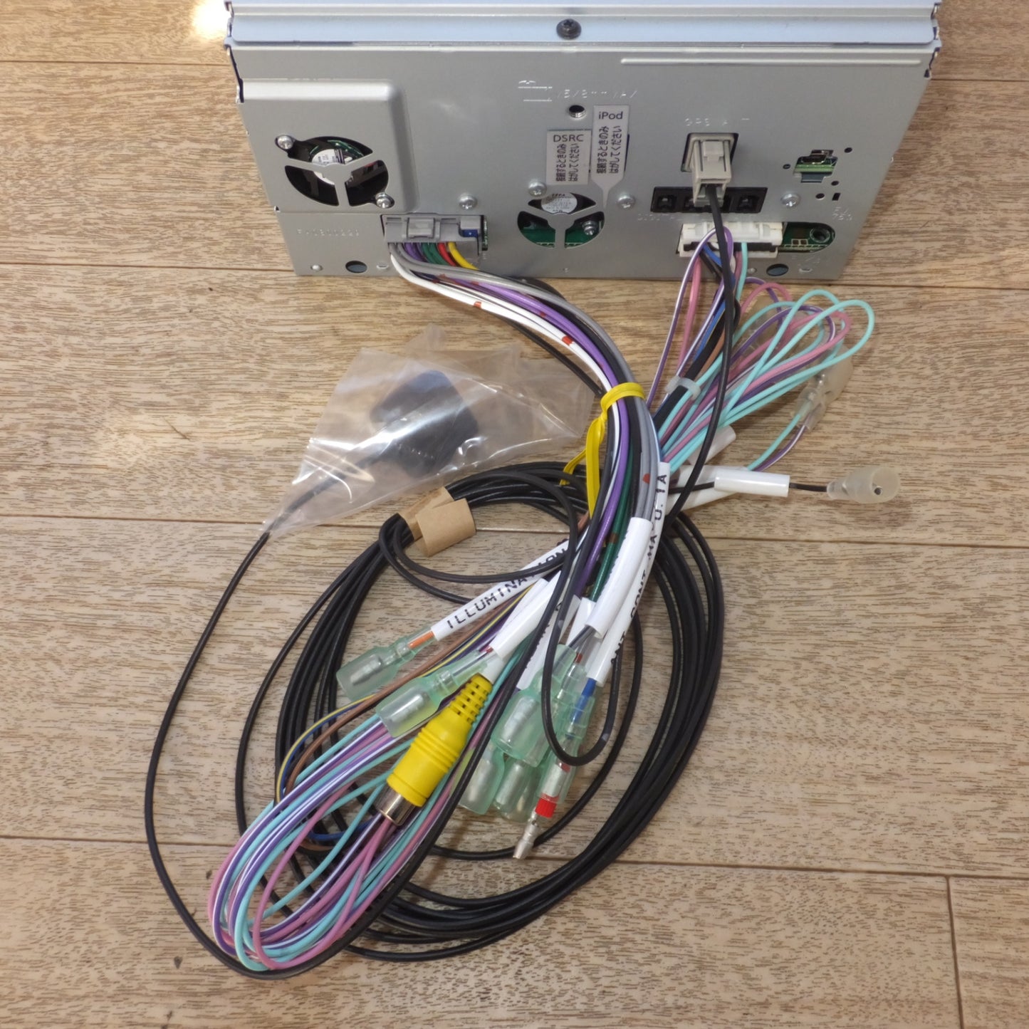 [送料無料] 未使用★パナソニック Panasonic SDカーナビステーション CN-RE04WD★