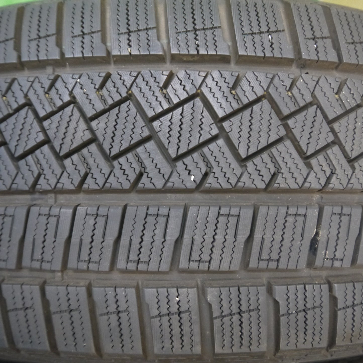 [送料無料] バリ溝！22年！キレイ！9.5分以上★WedsSport SA-35R AMF 225/60R18 スタッドレス ピレリ アイスゼロ アシンメトリコ ウェッズスポーツ PCD114.3/5H★4101105Hス