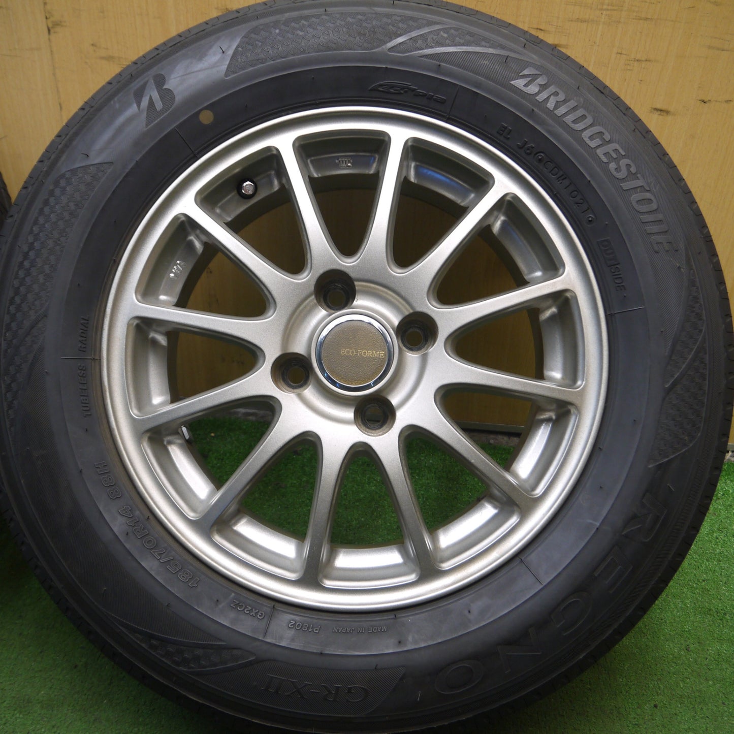 *送料無料* バリ溝！21年！キレイ！9.5分★185/70R14 ブリヂストン レグノ GR-X2 ECO FORME エコフォルム 14インチ PCD100/4H★4040502Hノ