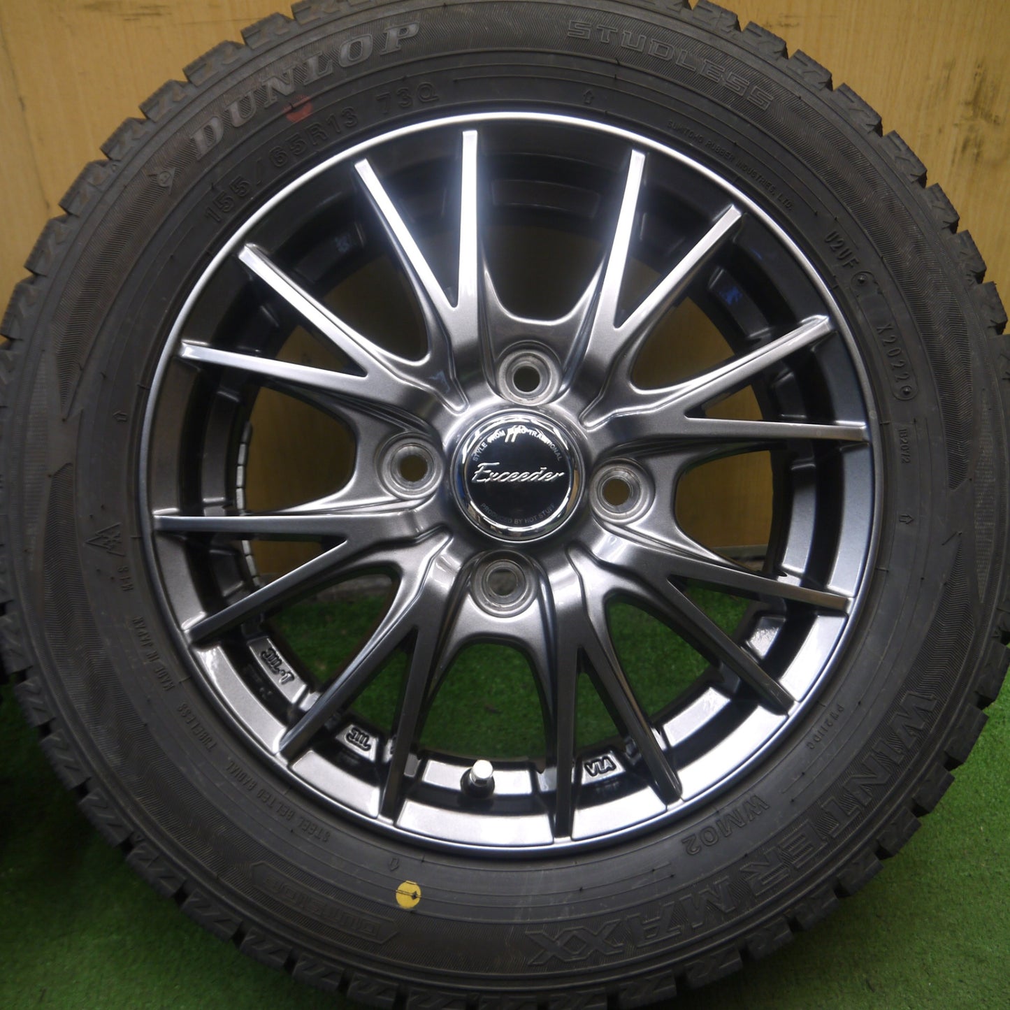 *送料無料* バリ溝！22年！キレイ！9.5分★スタッドレス 155/65R13 ダンロップ ウインターマックス WM02 Exceeder エクシーダー 13インチ PCD100/4H★4062607Hス