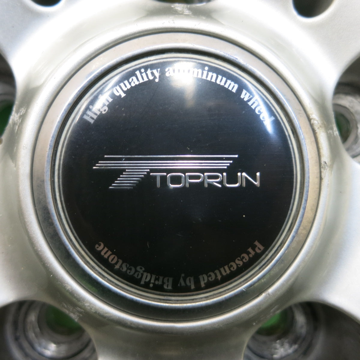 *送料無料* バリ溝！9.5分以上★スタッドレス 205/60R16 ダンロップ ウインターマックス WM01 TOPRUN トップラン 16インチ PCD114.3/5H★4041006イス