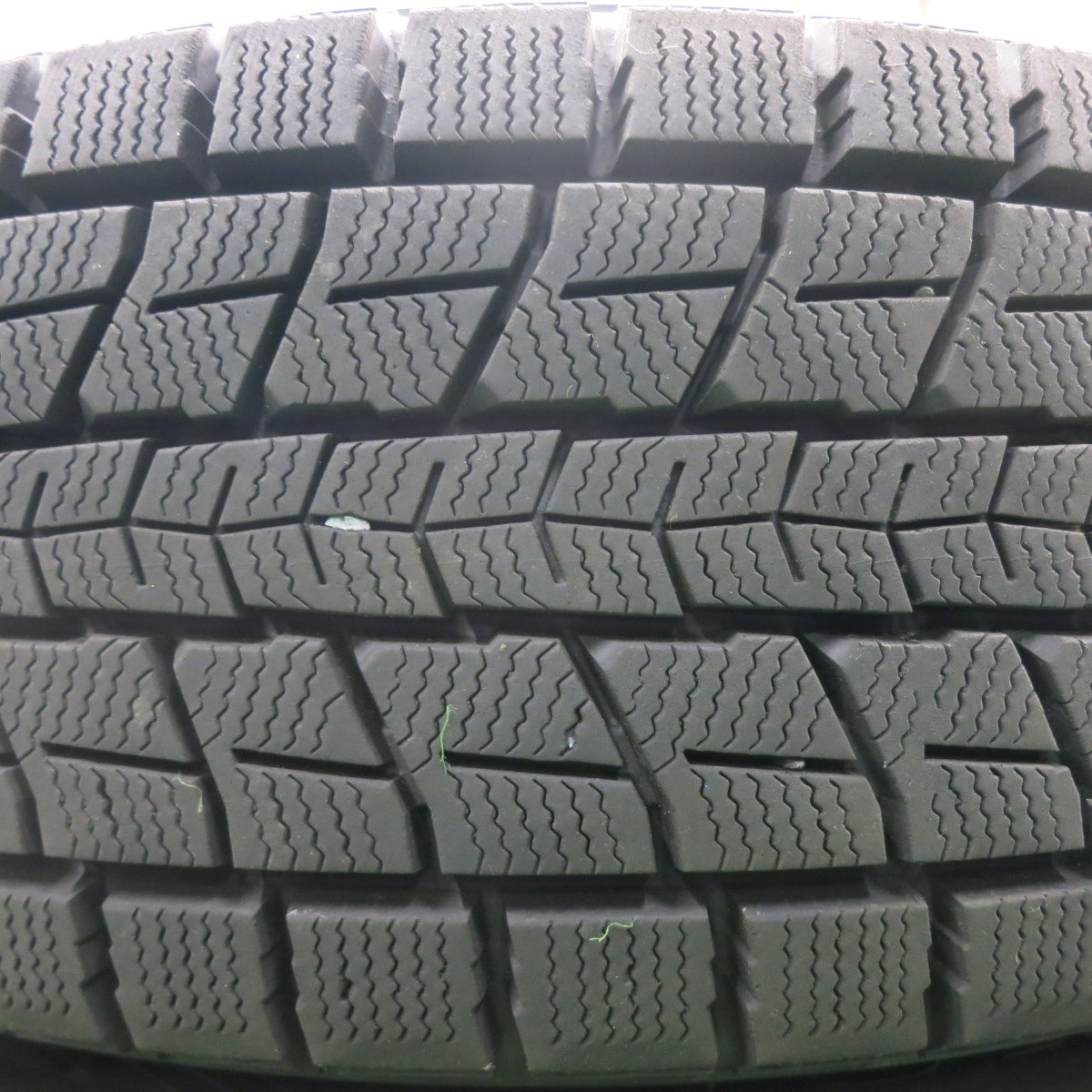 *送料無料* バリ溝！21年！キレイ！9.5分★スタッドレス 225/65R17 ダンロップ ウインターマックス SJ8 GRASS グラス 17インチ PCD114.3/5H★4060404HAス