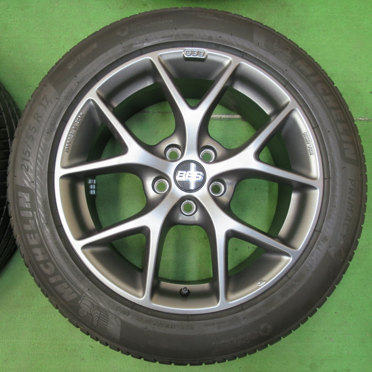 送料無料] 未使用！24年☆ボルボ 等 BBS SR007 KBA49538 215
