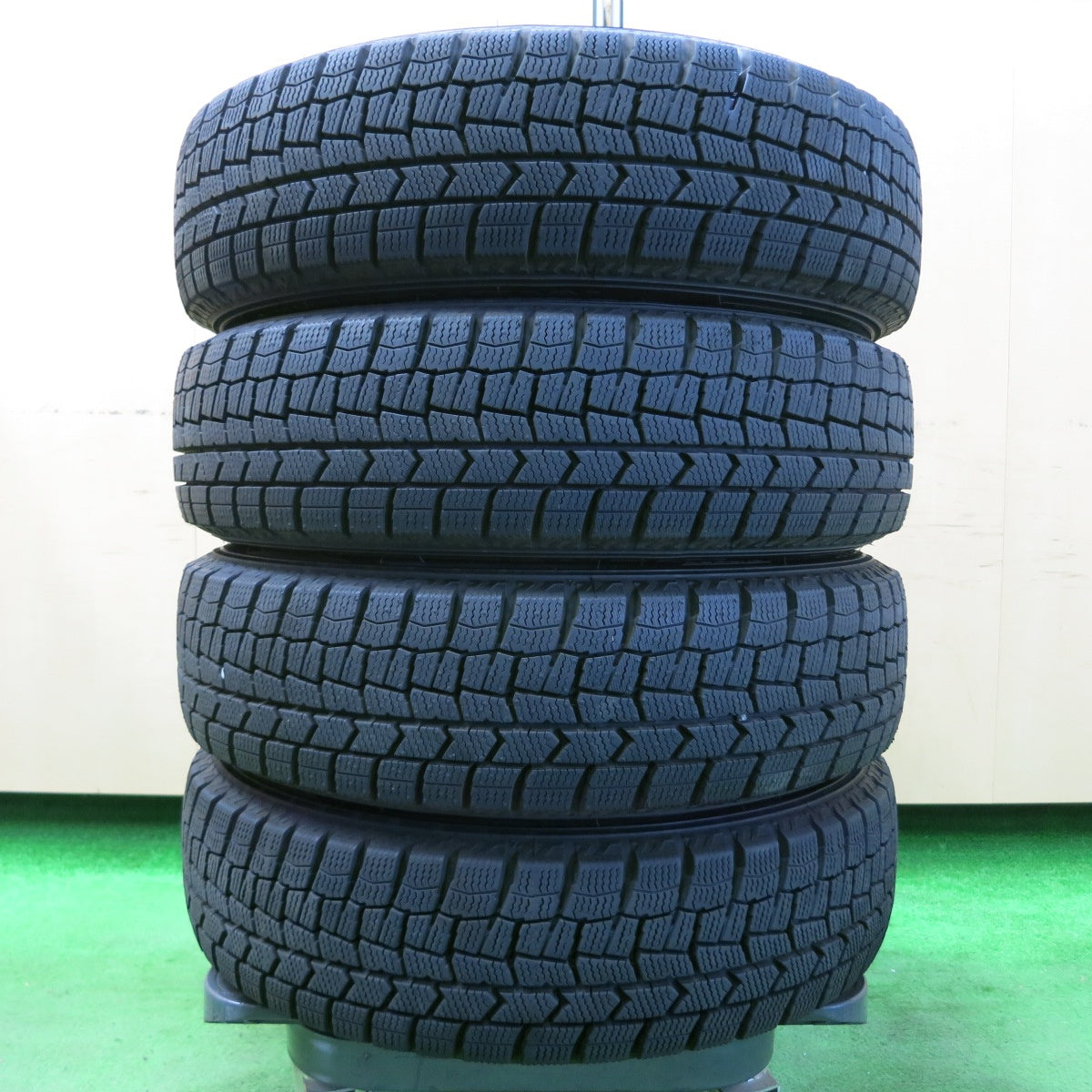 *送料無料* バリ溝！22年！キレイ！ほぼ10分★スタッドレス 155/65R14 ダンロップ ウインターマックス WM02 Club Family 14インチ PCD100/4H★4040209イス