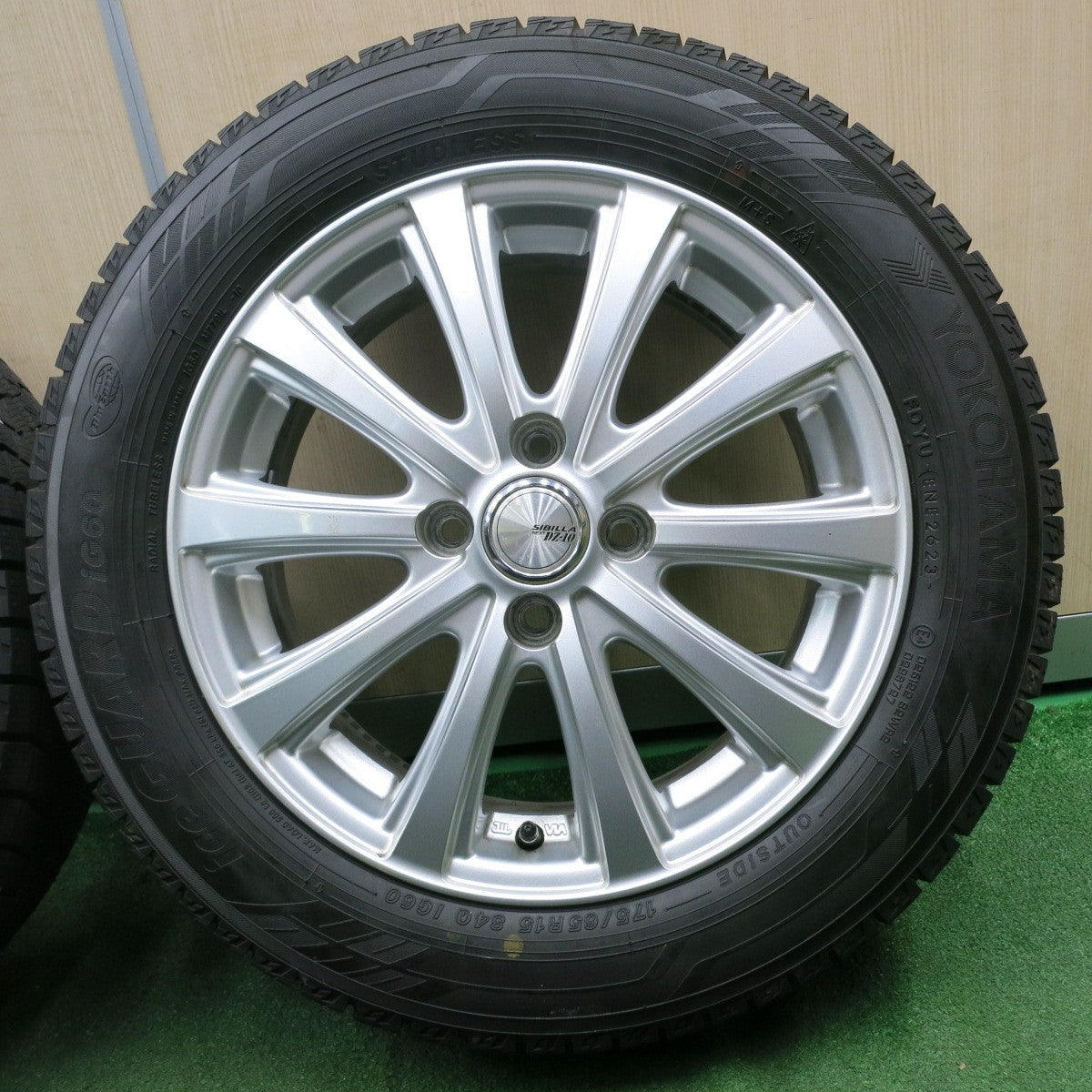 *送料無料* バリ溝！23年！キレイ！ほぼ10分★スタッドレス 175/65R15 ヨコハマ アイスガード iG60 SIBILLA NEXT DZ-10 シビラ PCD100/4H★4070201NJス