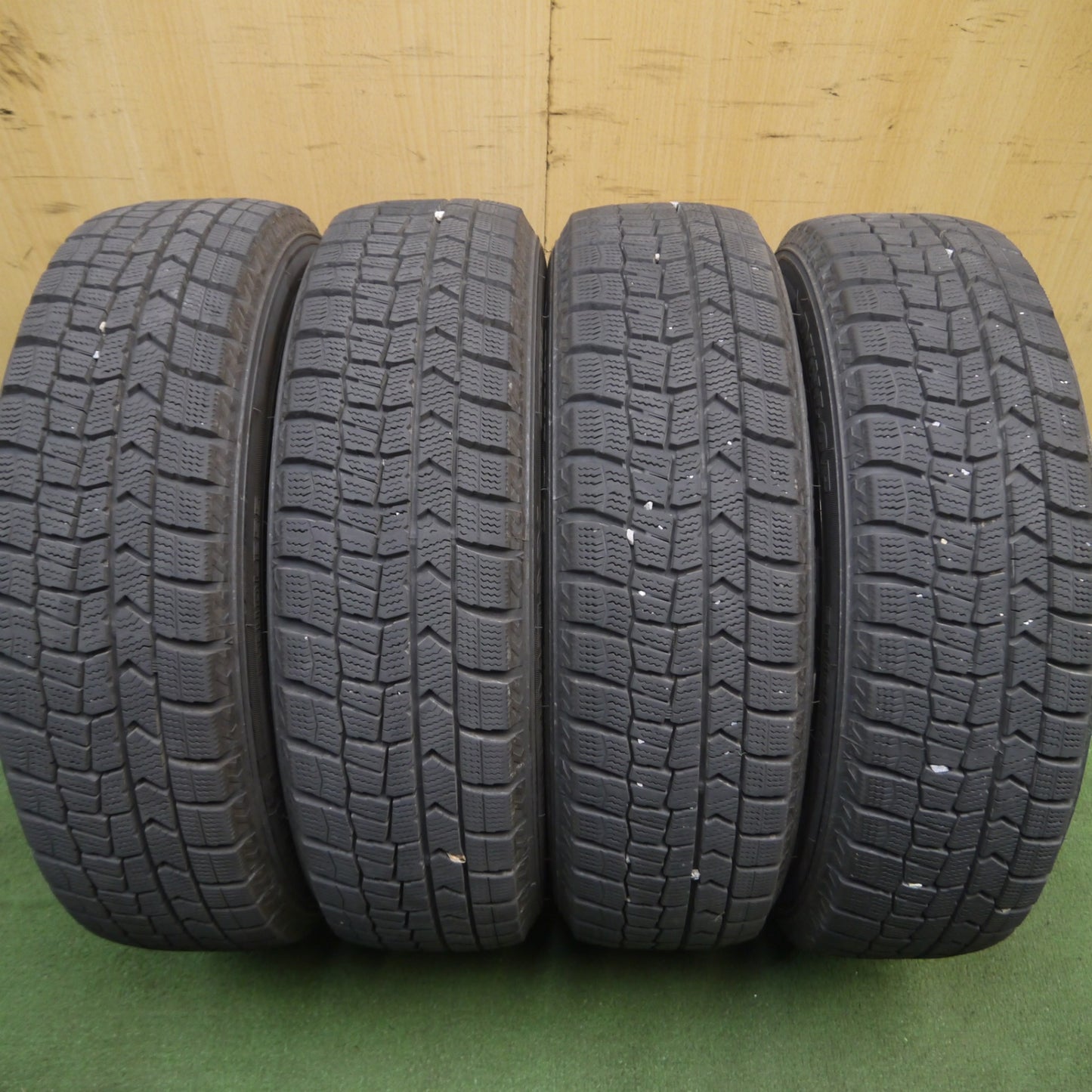 *送料無料* バリ溝！22年！キレイ！9.5分★スタッドレス 165/65R14 ダンロップ ウインターマックス WM02 TEAD テッド 14インチ PCD100/4H★4031502Hス