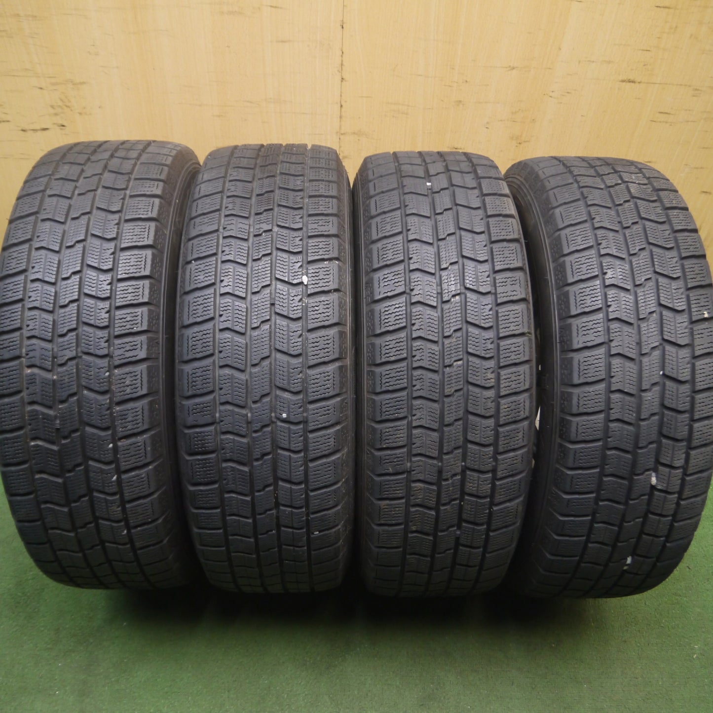 *送料無料* キレイ★スタッドレス 195/65R15 グッドイヤー アイスナビ7 ravrion LUMIERE ラブリオン 15インチ PCD114.3/5H★4072314Hス