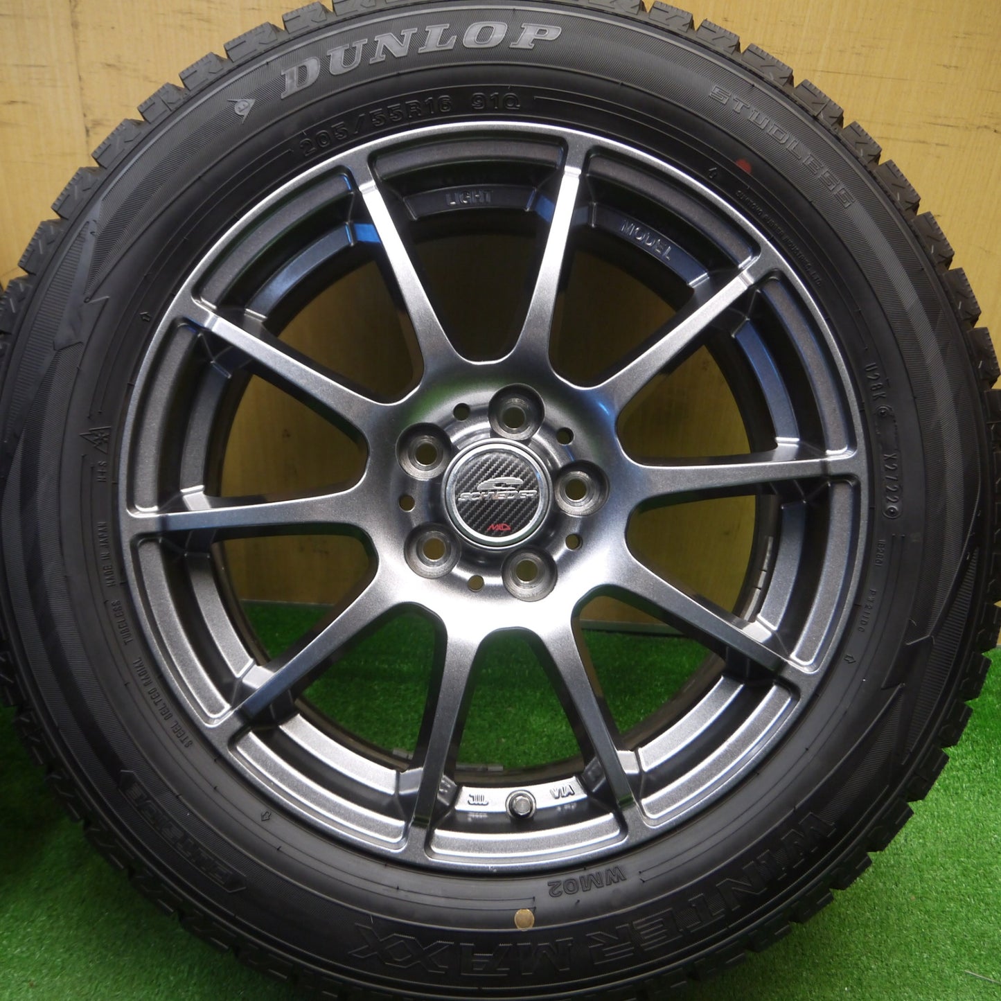 [送料無料] 超バリ溝！22年！キレイ！9.5分以上★インプレッサ 等 205/55R16 スタッドレス ダンロップ ウインターマックス WM02 SCHNEIDER MiD シュナイダー 16インチ PCD100/5H★5010705Hス