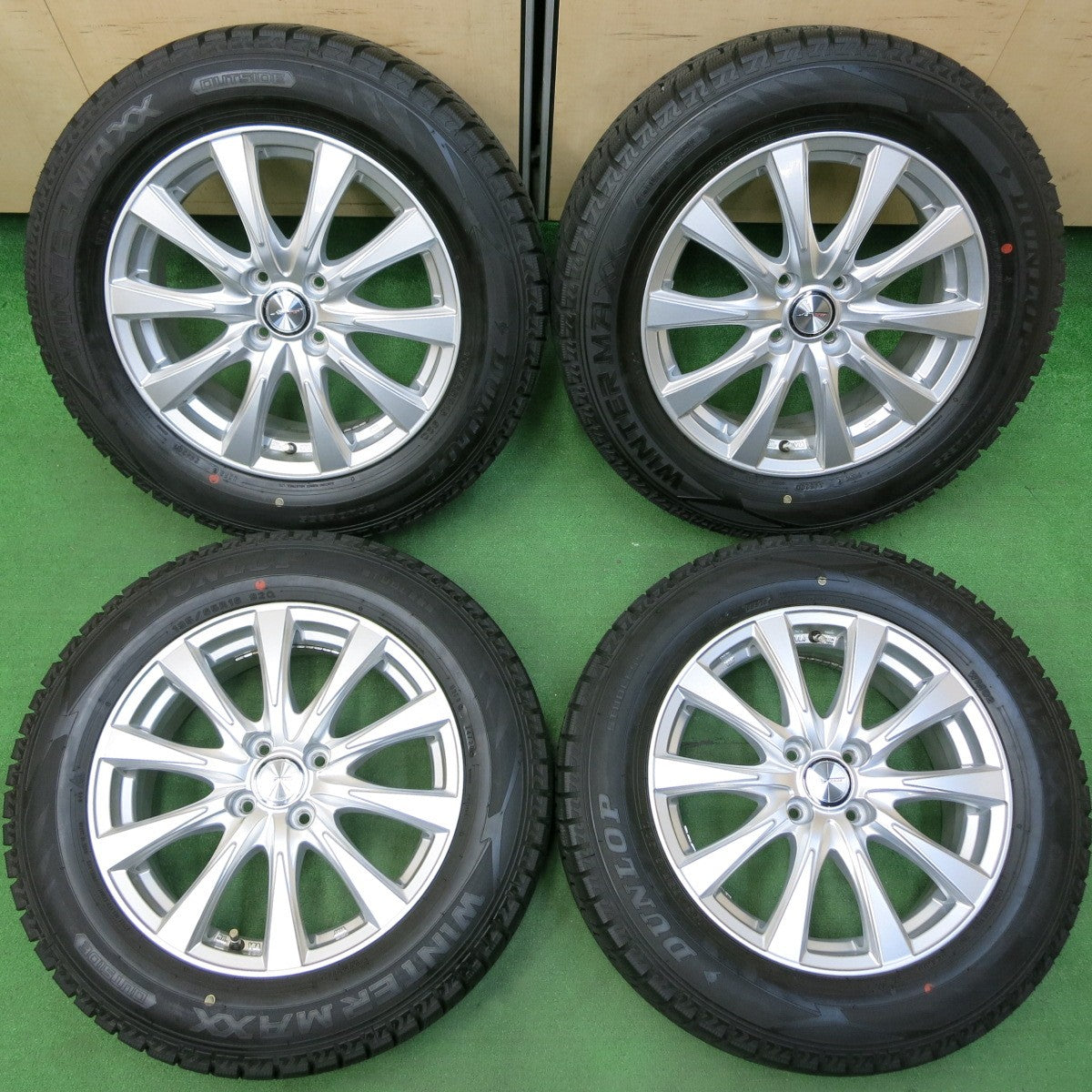 *送料無料* バリ溝！20年！キレイ！9.5分以上★スタッドレス 195/65R16 ダンロップ ウインターマックス WM02 JOKER ジョーカー 16インチ PCD100/4H★4051008イス