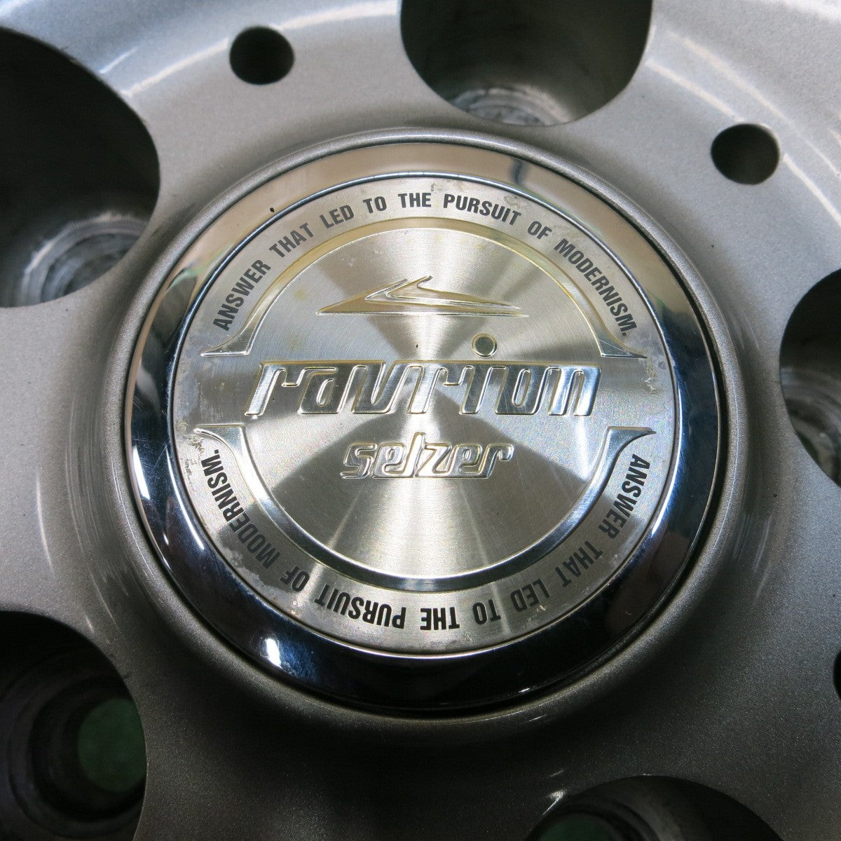 *送料無料* バリ溝！キレイ！9分★スタッドレス 215/55R17 グッドイヤー アイスナビ6 ravrion Selzer ラブリオン 17インチ PCD114.3/5H★4032705イス