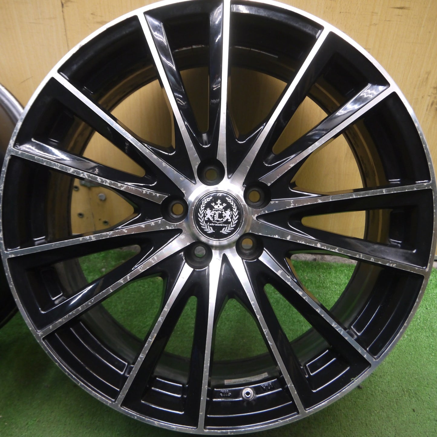 *送料無料* 4本価格★Lehrmeister SOLAIA V7 レアマイスター ソライア 18インチ ホイール 18×7.5J PCD100/5H★4051008Hホ