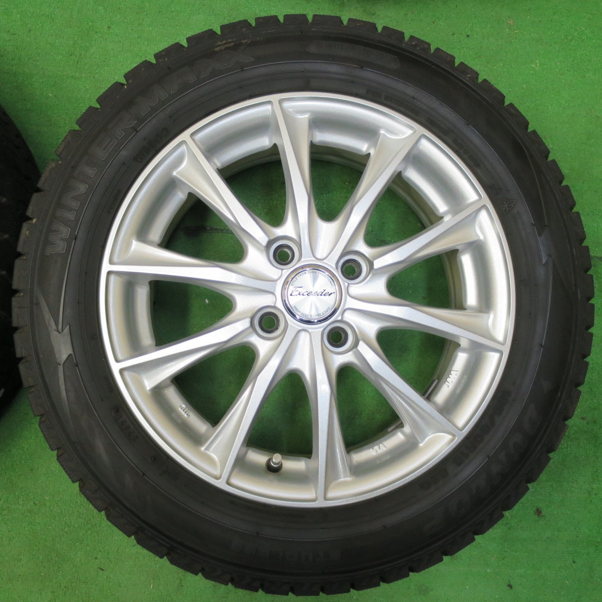 *送料無料* バリ溝！21年！キレイ！9.5分以上★スタッドレス 185/60R15 ダンロップ ウインターマックス WM02 Exceeder エクシーダー PCD100/4H★4070305イス