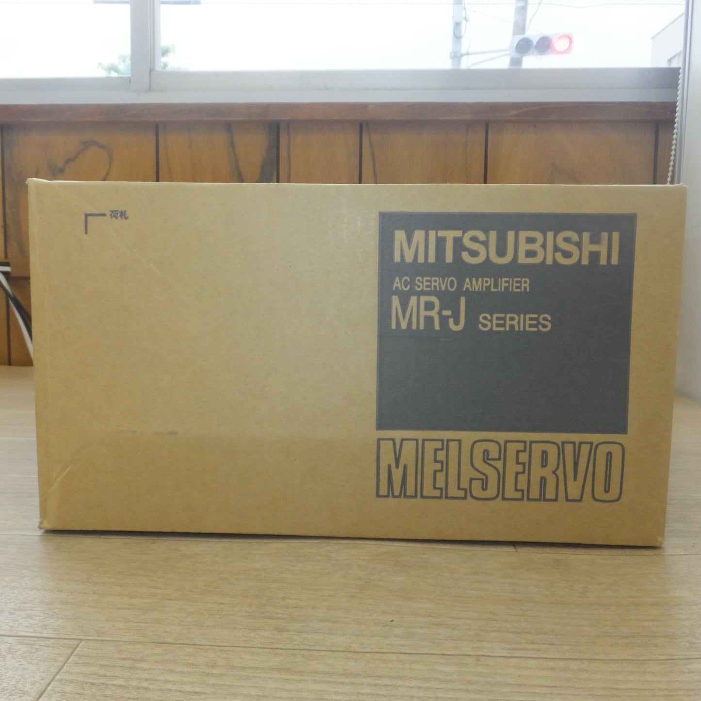 [送料無料] 未使用★三菱 MITSUBISHI サーボアンプ AC SERVO AMPLIFIER MR-J SERIES MR-J2S-500A(3)★