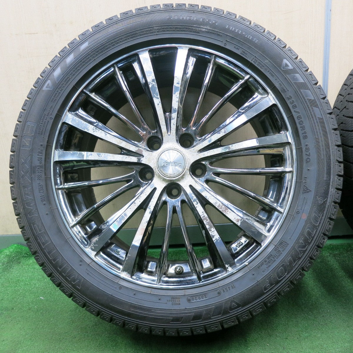 *送料無料* バリ溝！20年！9.5分★スタッドレス 235/50R18 ダンロップ ウインターマックス 03 WM02 Voltec ボルテック 18インチ PCD114.3/5H★4062801NJス