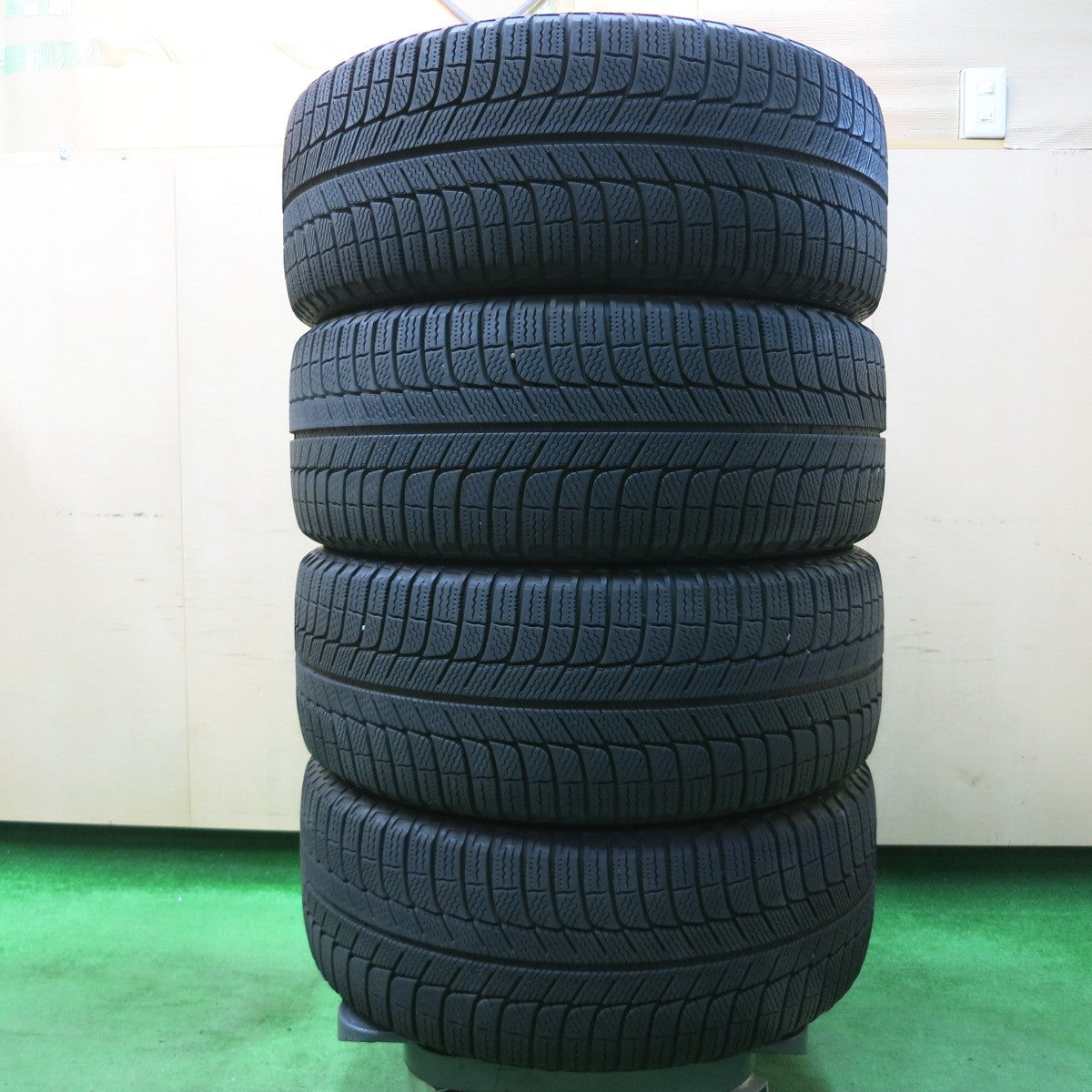 *送料無料* キレイ★ボルボ 等 MSW O・Z 235/45R17 スタッドレス ミシュラン X-ICE3+ 17インチ OZ PCD108/5H★4031903イス